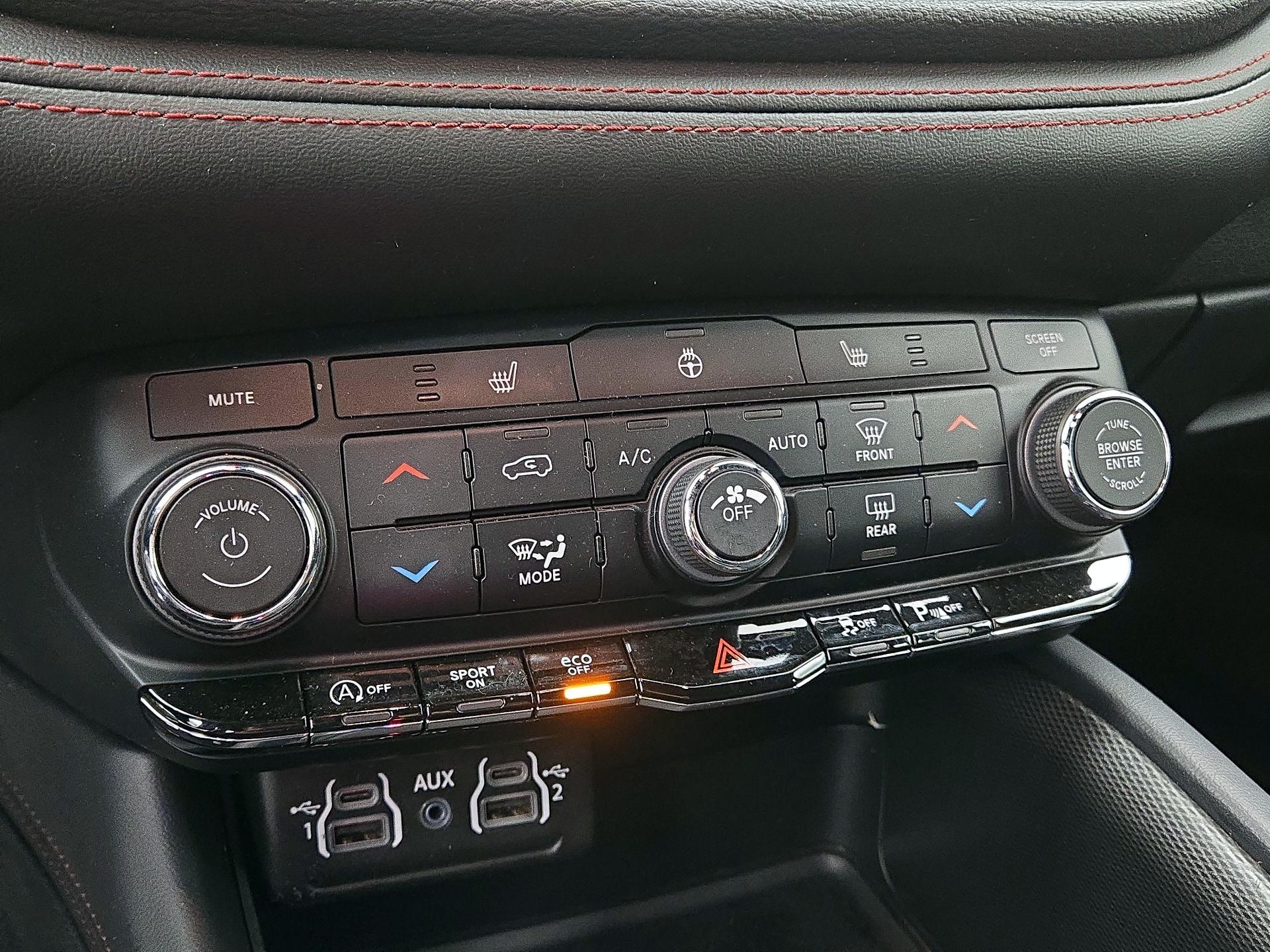 Thumbnail: 2024 Dodge Durango - 16