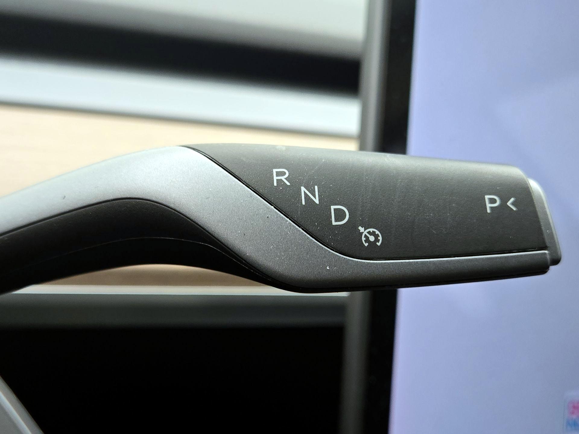 Thumbnail: 2023 Tesla Model 3 - 17