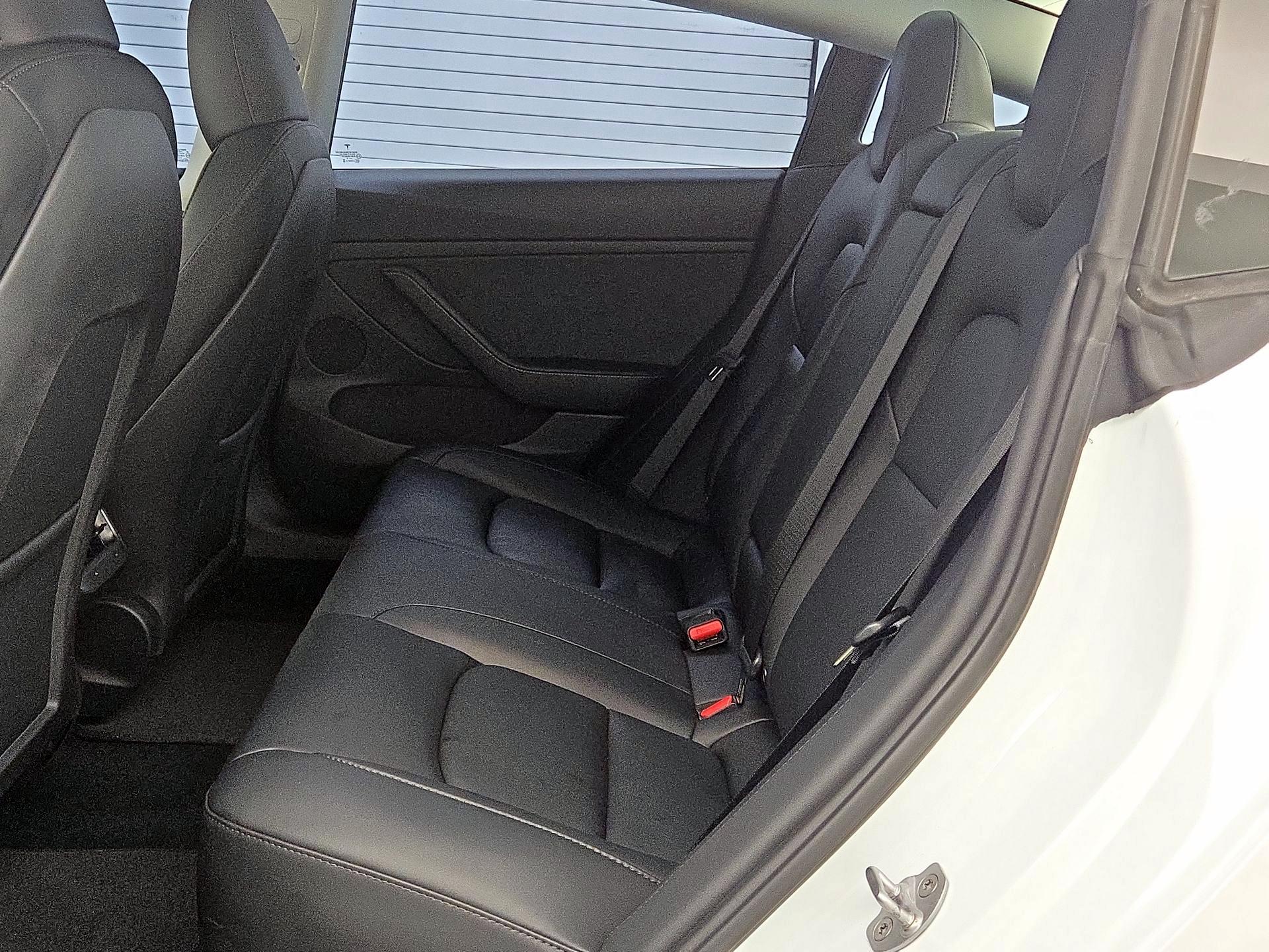 Thumbnail: 2023 Tesla Model 3 - 18