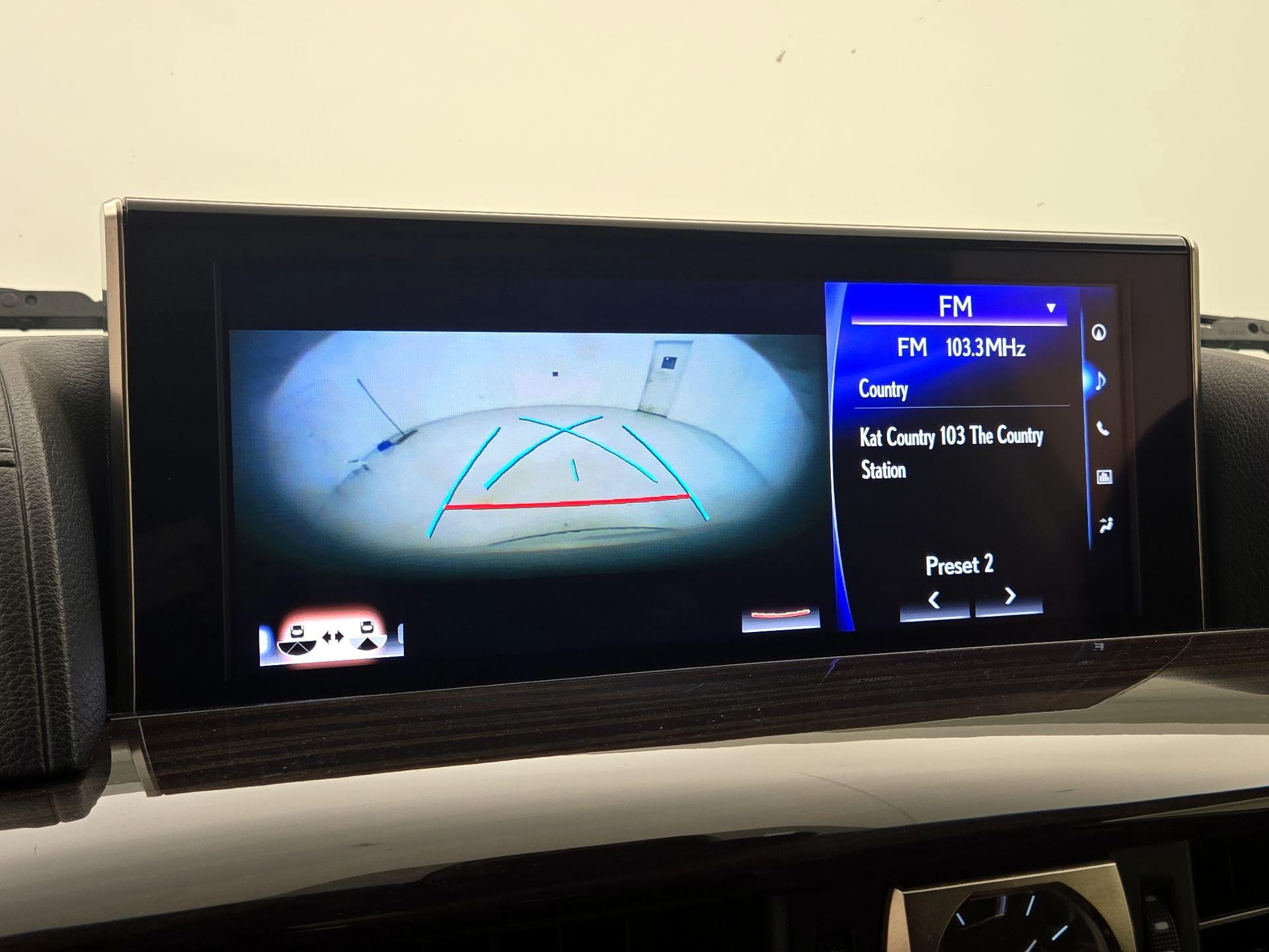 Thumbnail: 2021 Lexus LX - 14