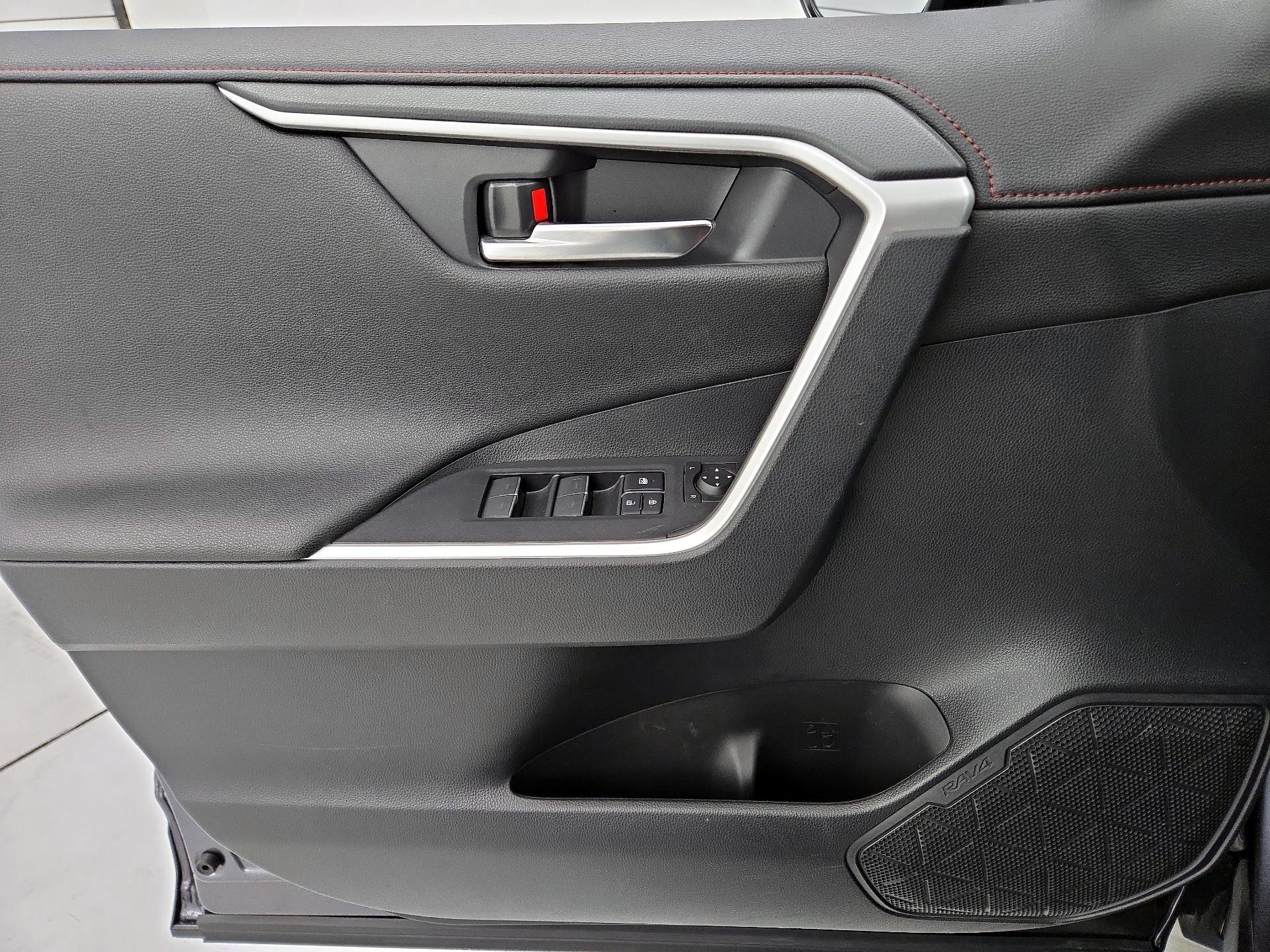 Thumbnail: 2023 Toyota RAV4 - 12