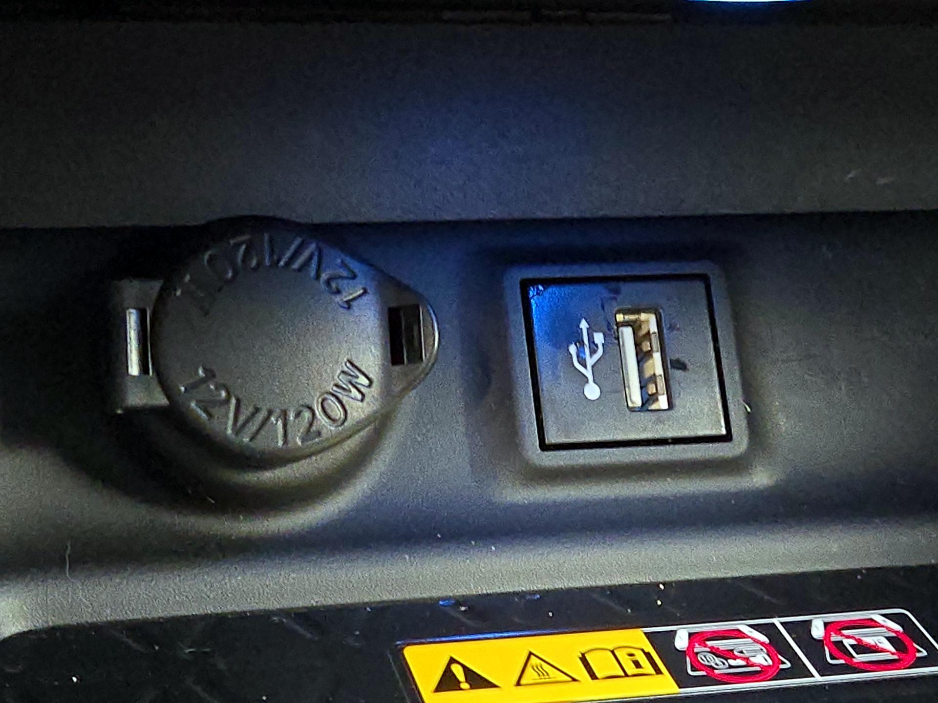 Thumbnail: 2023 Toyota RAV4 - 18