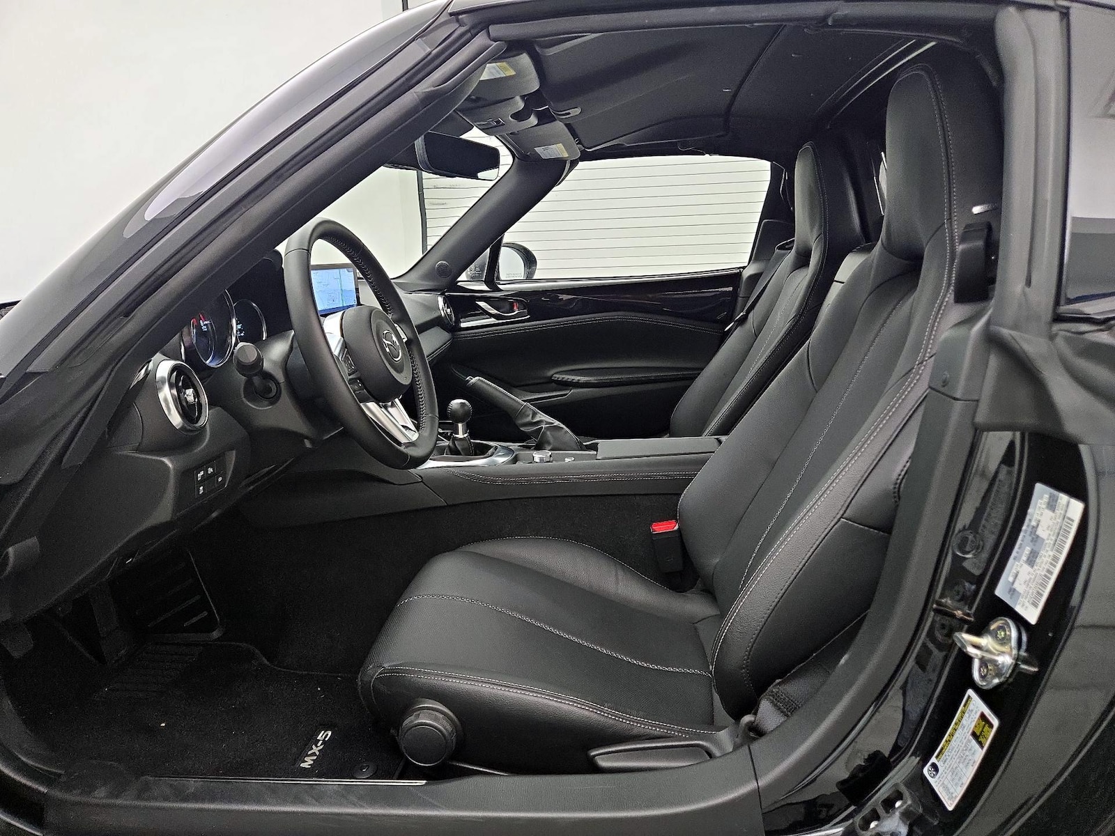 2025 Mazda MX-5 Miata RF Grand Touring - Photo 12