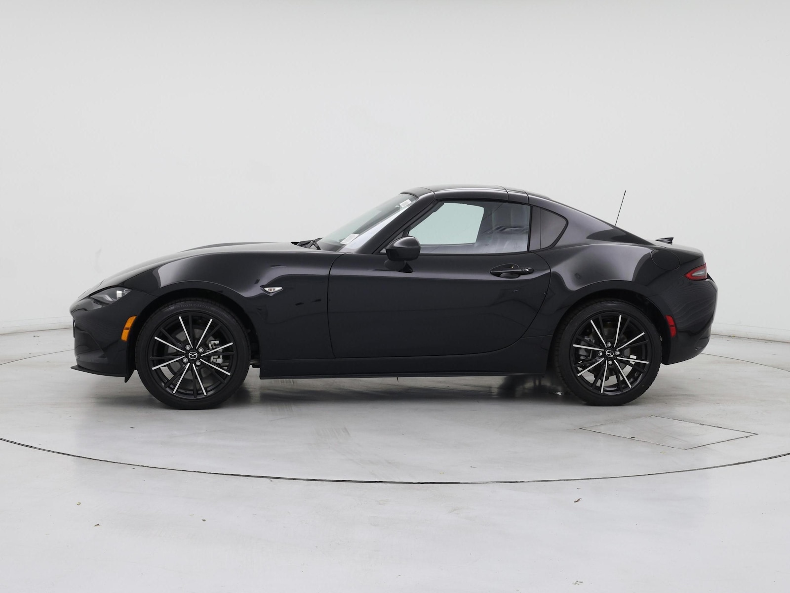 2025 Mazda MX-5 Miata RF Grand Touring - Photo 4
