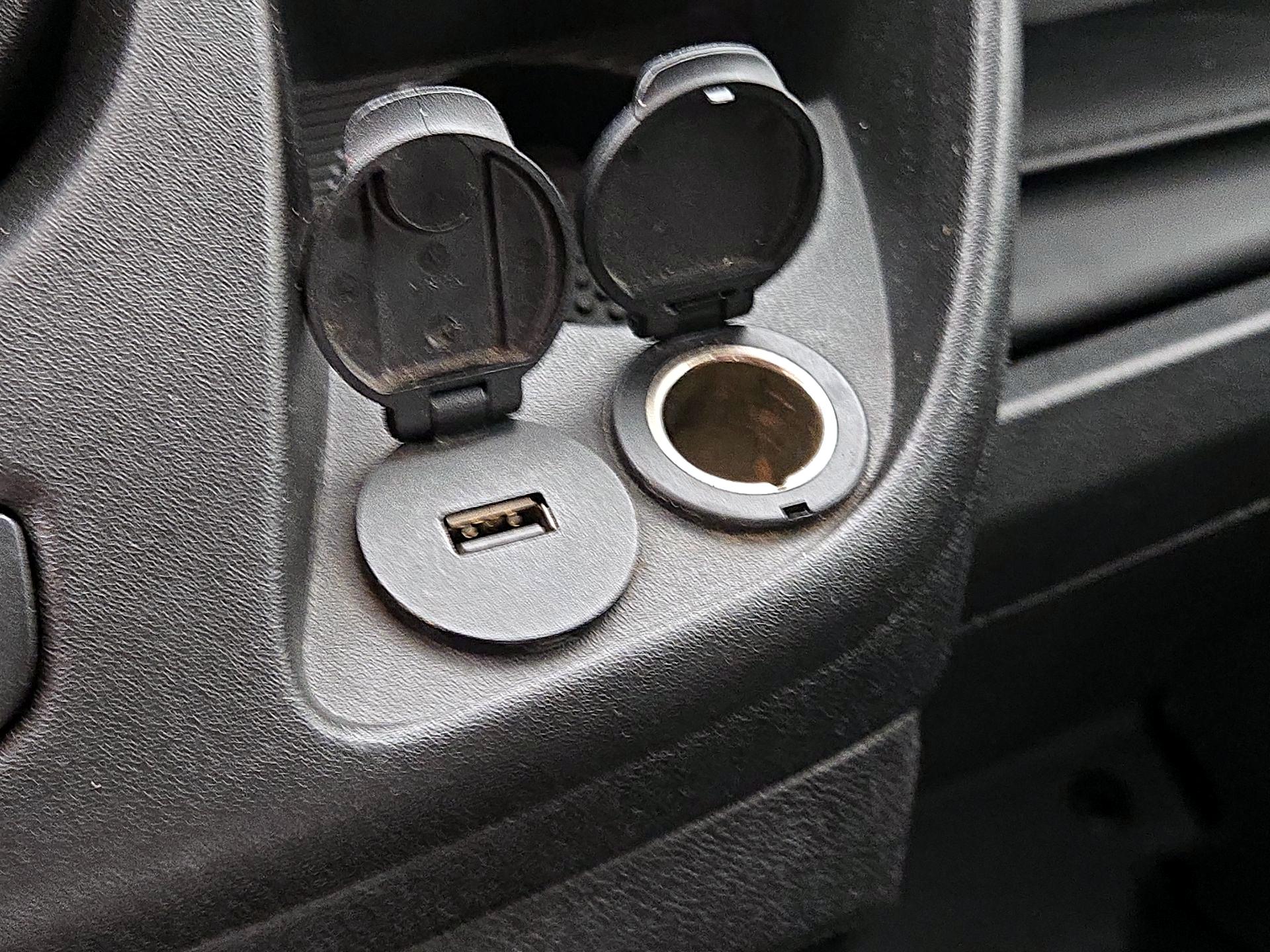 Thumbnail: 2017 RAM ProMaster - 16