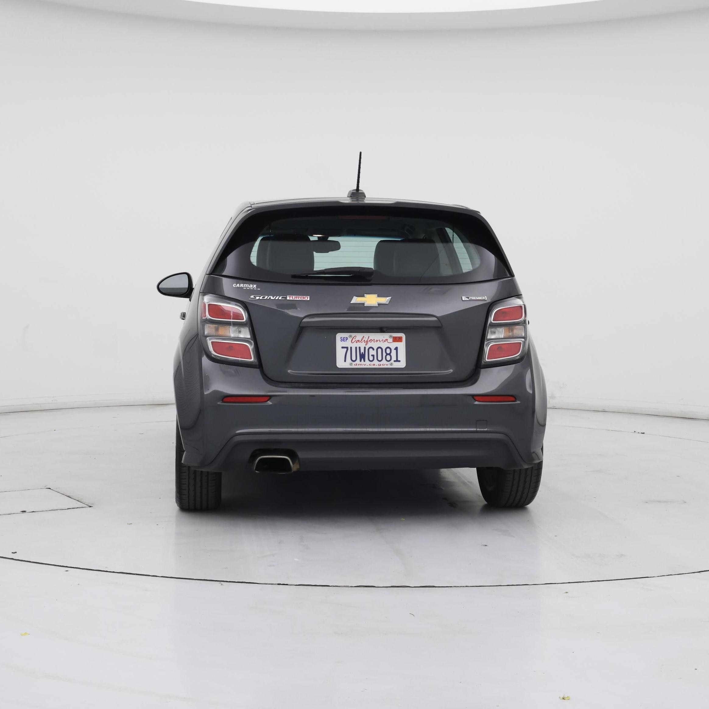 Thumbnail: 2017 Chevrolet Sonic - 6