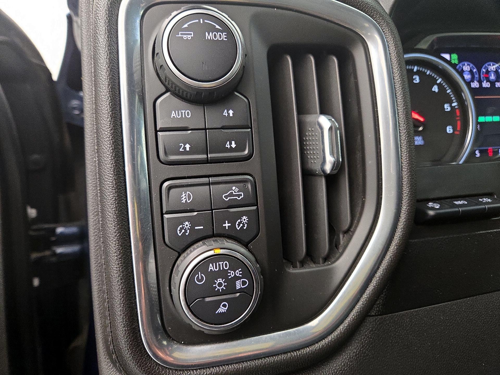 Thumbnail: 2021 Chevrolet Silverado 1500 - 13