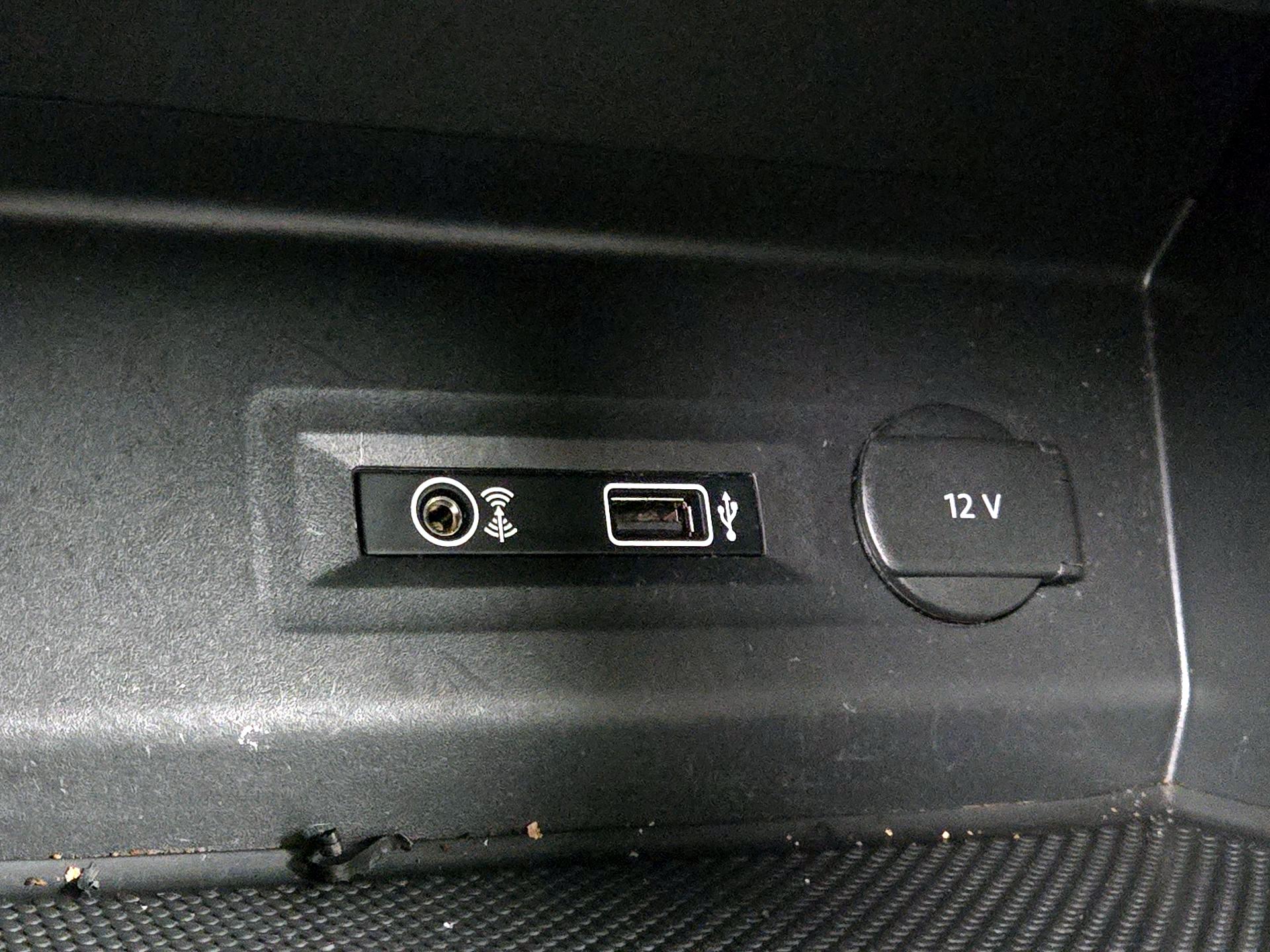 Thumbnail: 2019 Volkswagen Atlas - 18