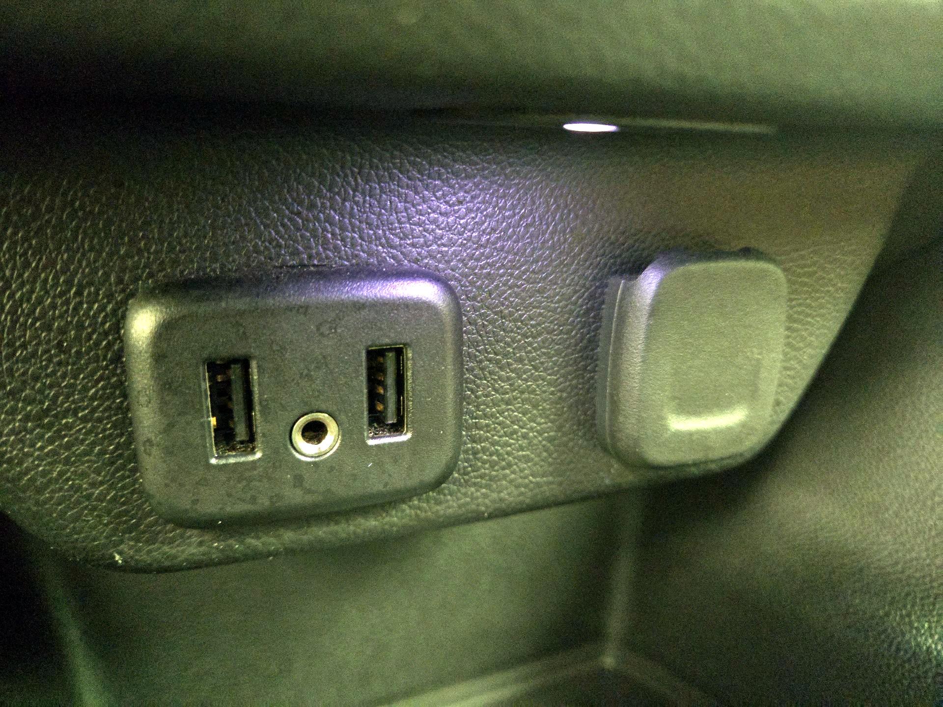 Thumbnail: 2019 Chevrolet Traverse - 18