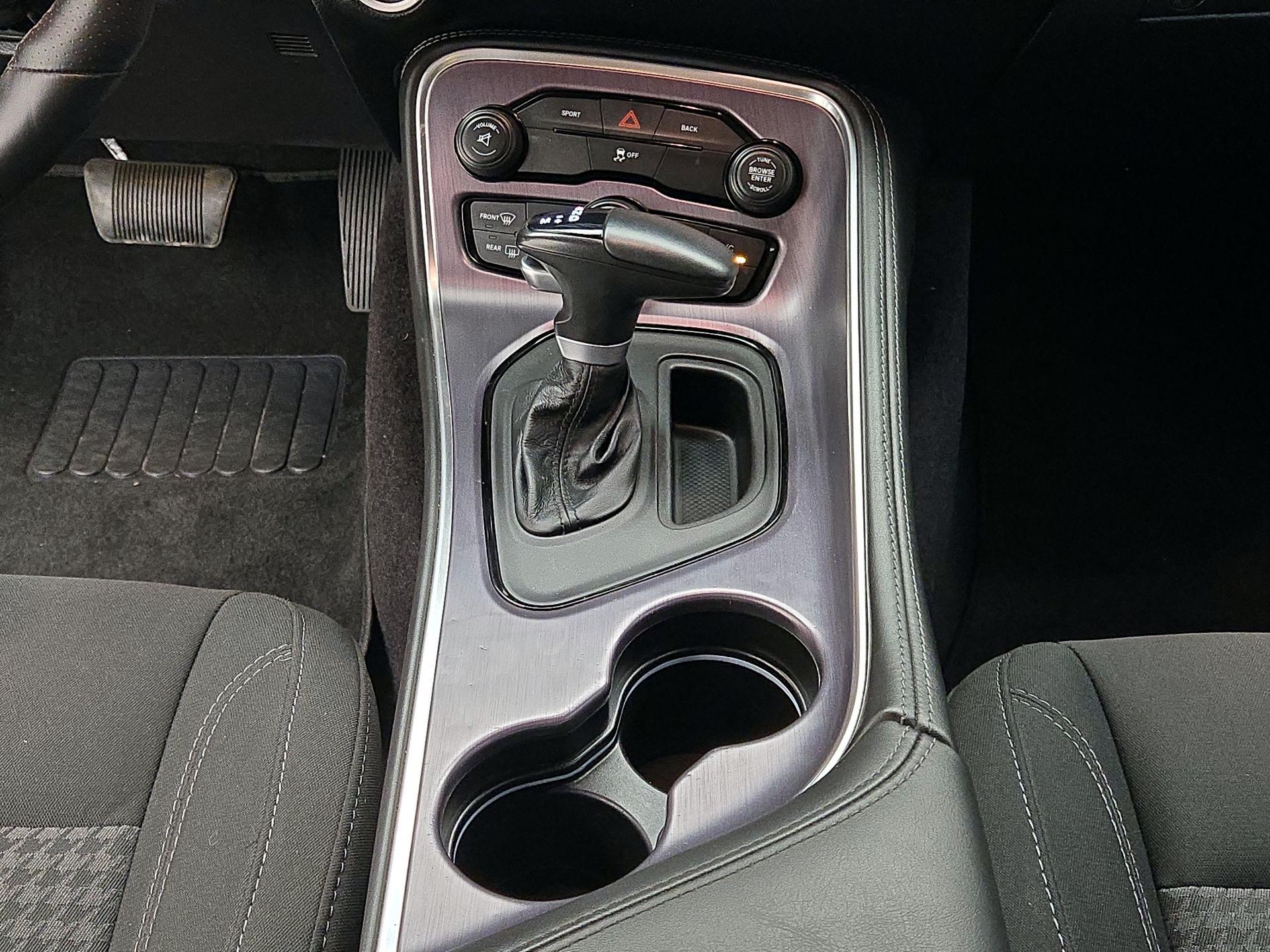 Thumbnail: 2016 Dodge Challenger - 17