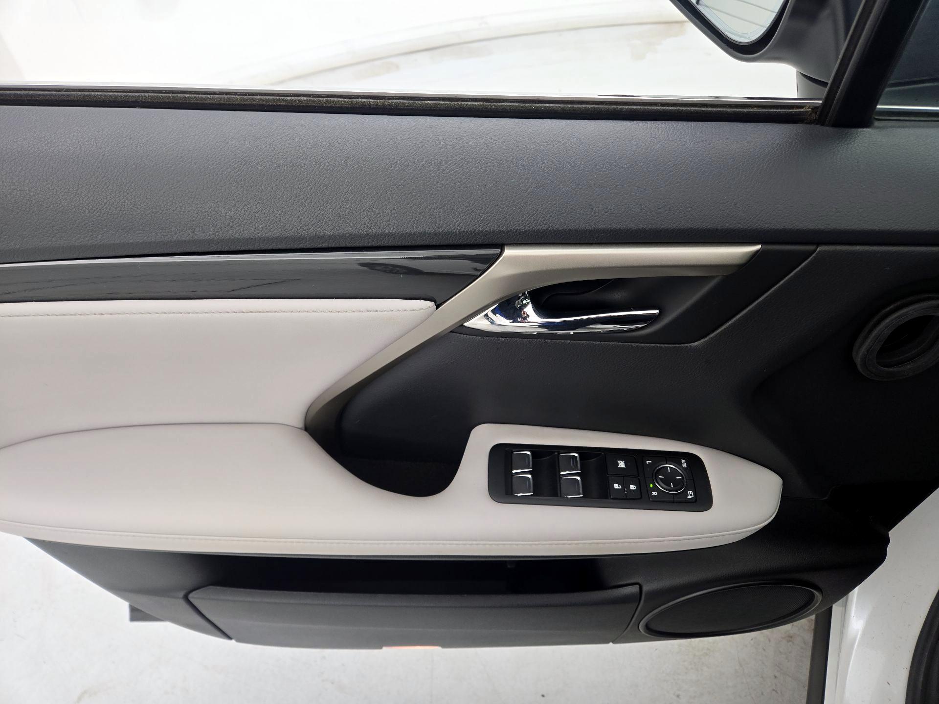 Thumbnail: 2021 Lexus RX - 12