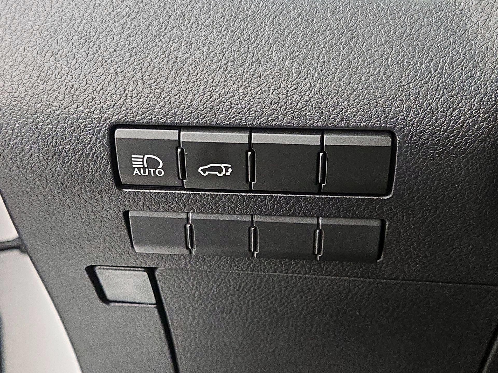 Thumbnail: 2021 Lexus RX - 13