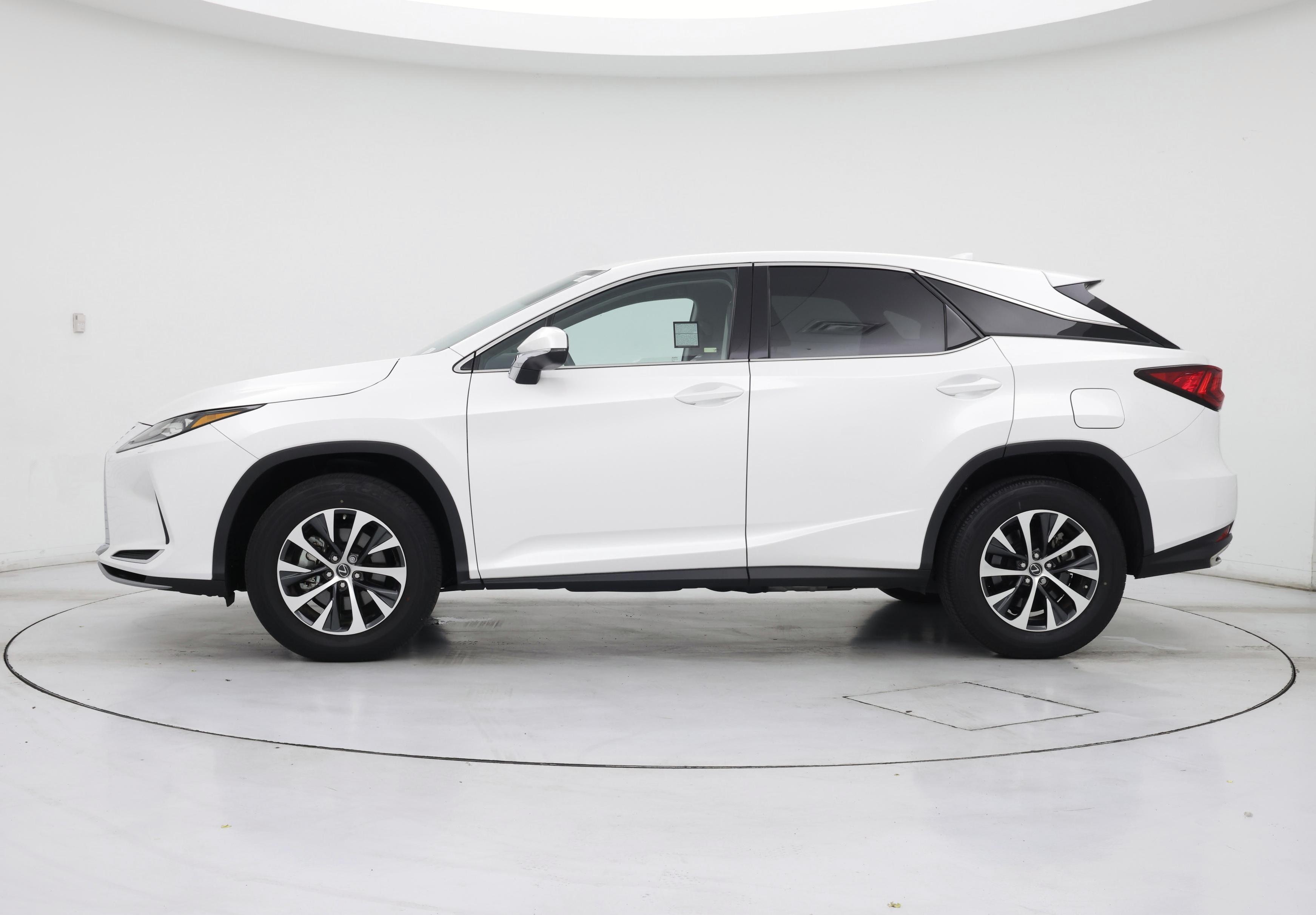 Thumbnail: 2021 Lexus RX - 3