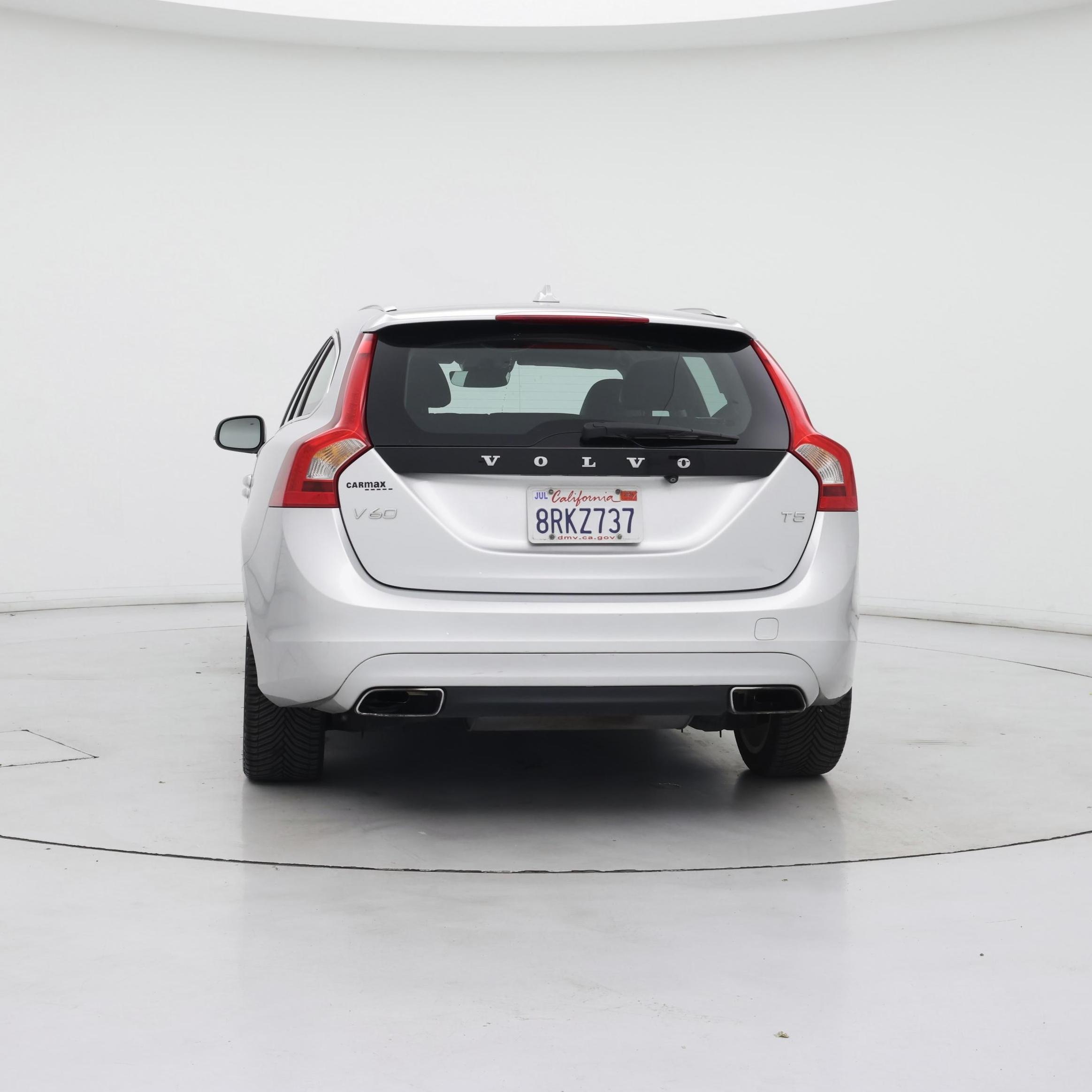 Thumbnail: 2016 Volvo V60 - 6