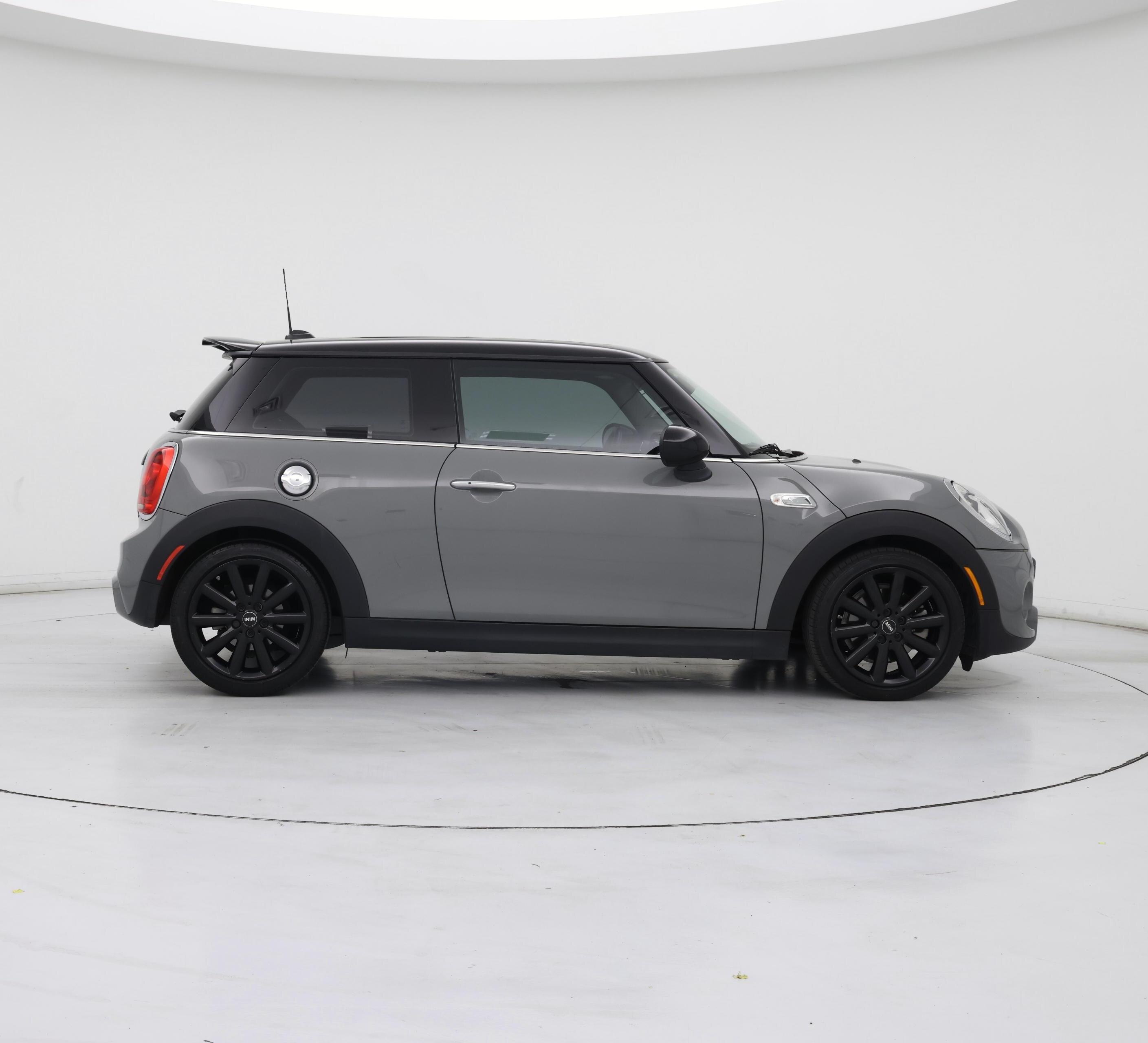 Thumbnail: 2016 MINI Cooper Hardtop - 7