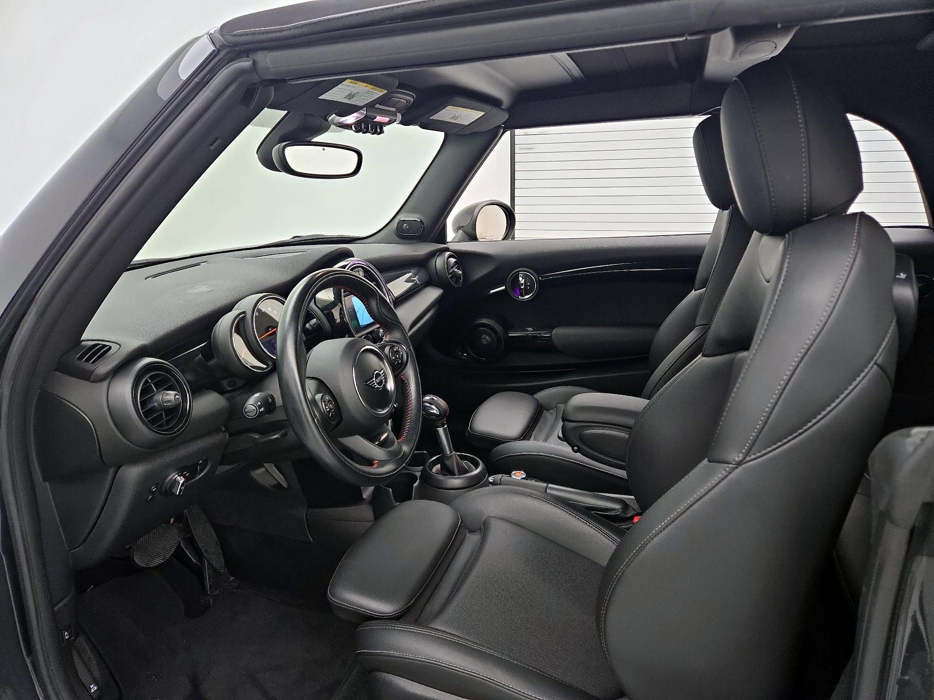 Thumbnail: 2019 MINI Cooper - 11