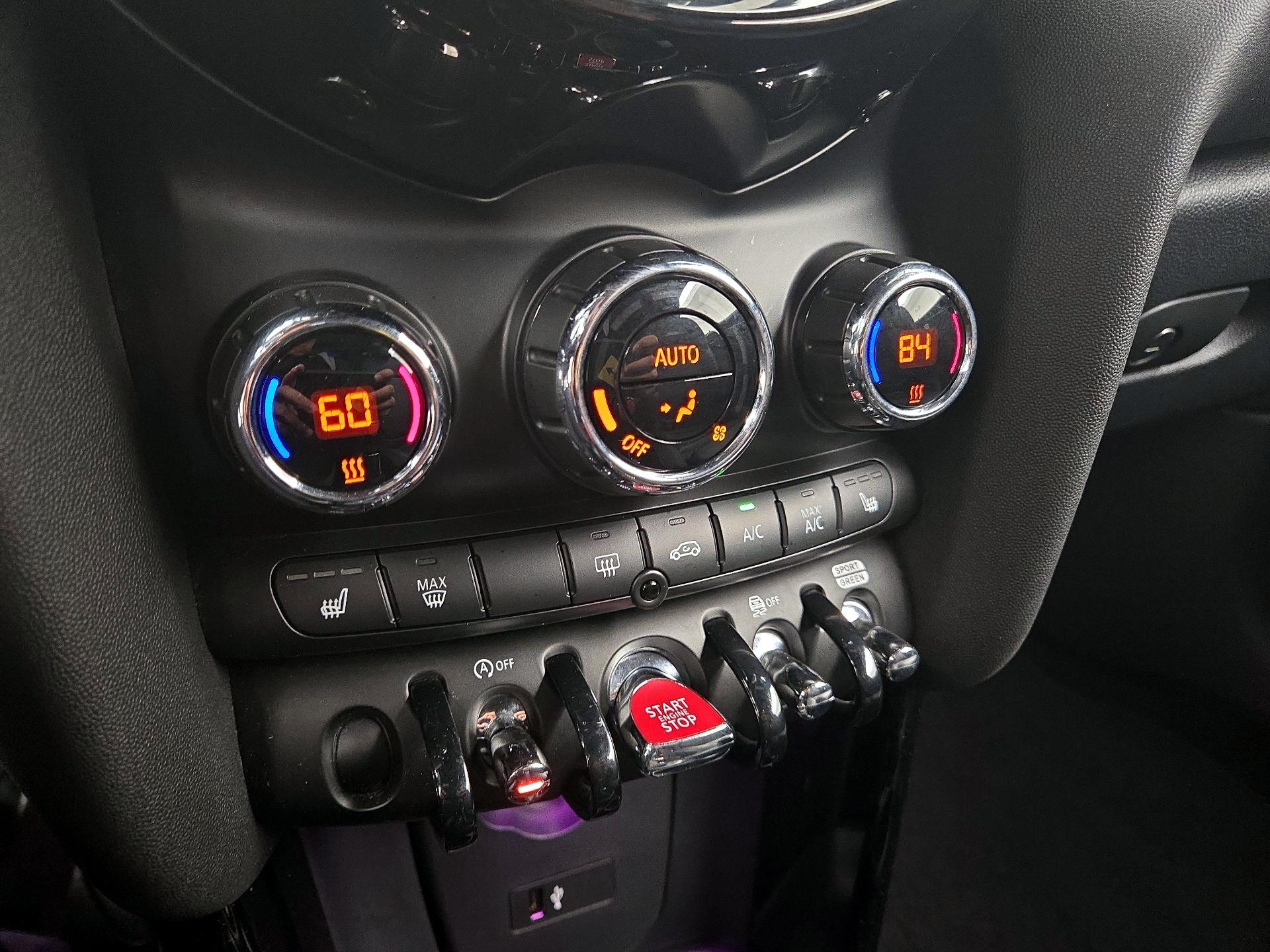 Thumbnail: 2019 MINI Cooper - 16