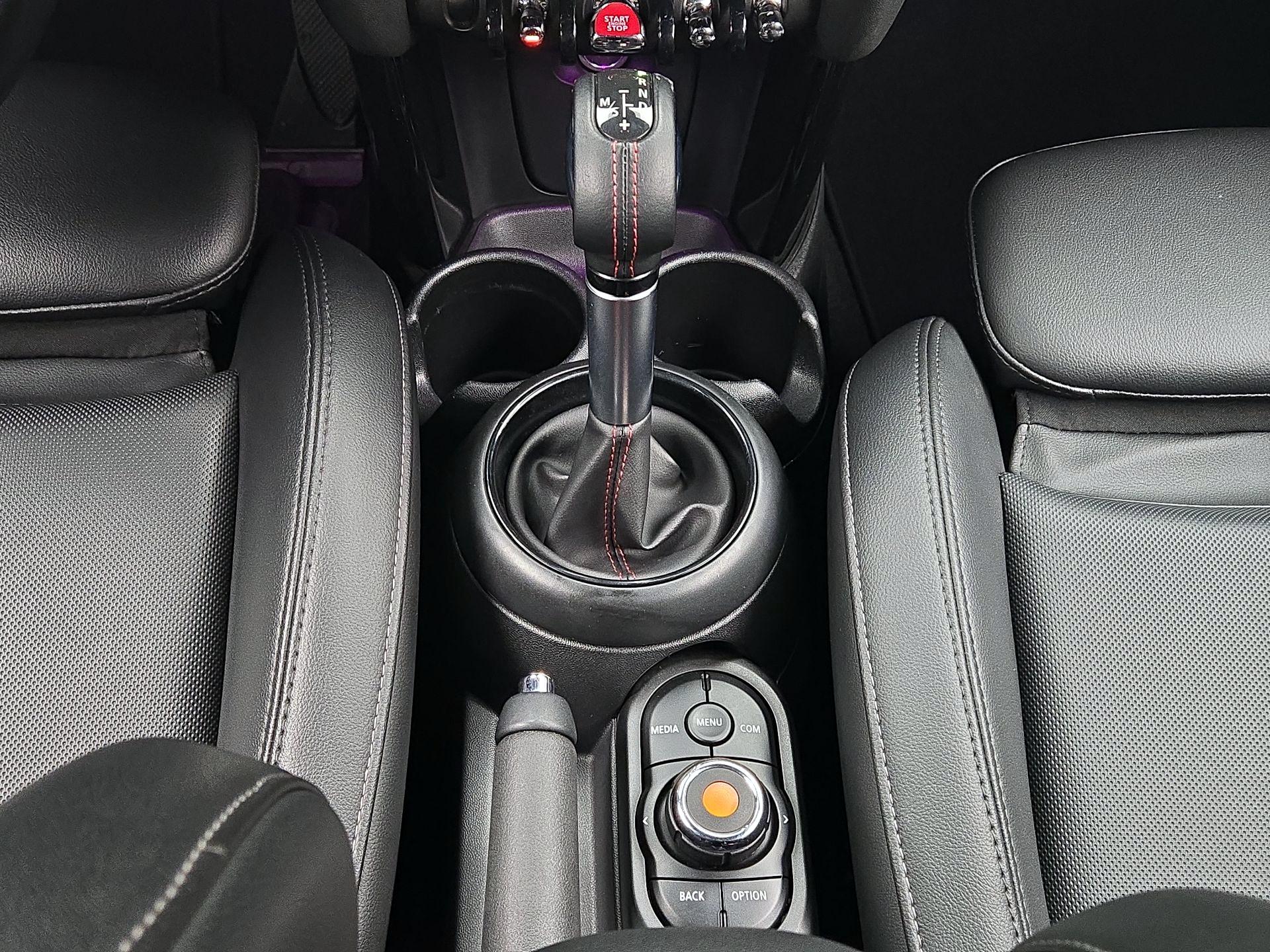 Thumbnail: 2019 MINI Cooper - 17