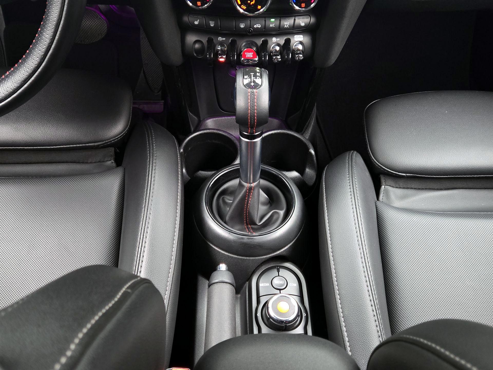 Thumbnail: 2019 MINI Cooper - 18