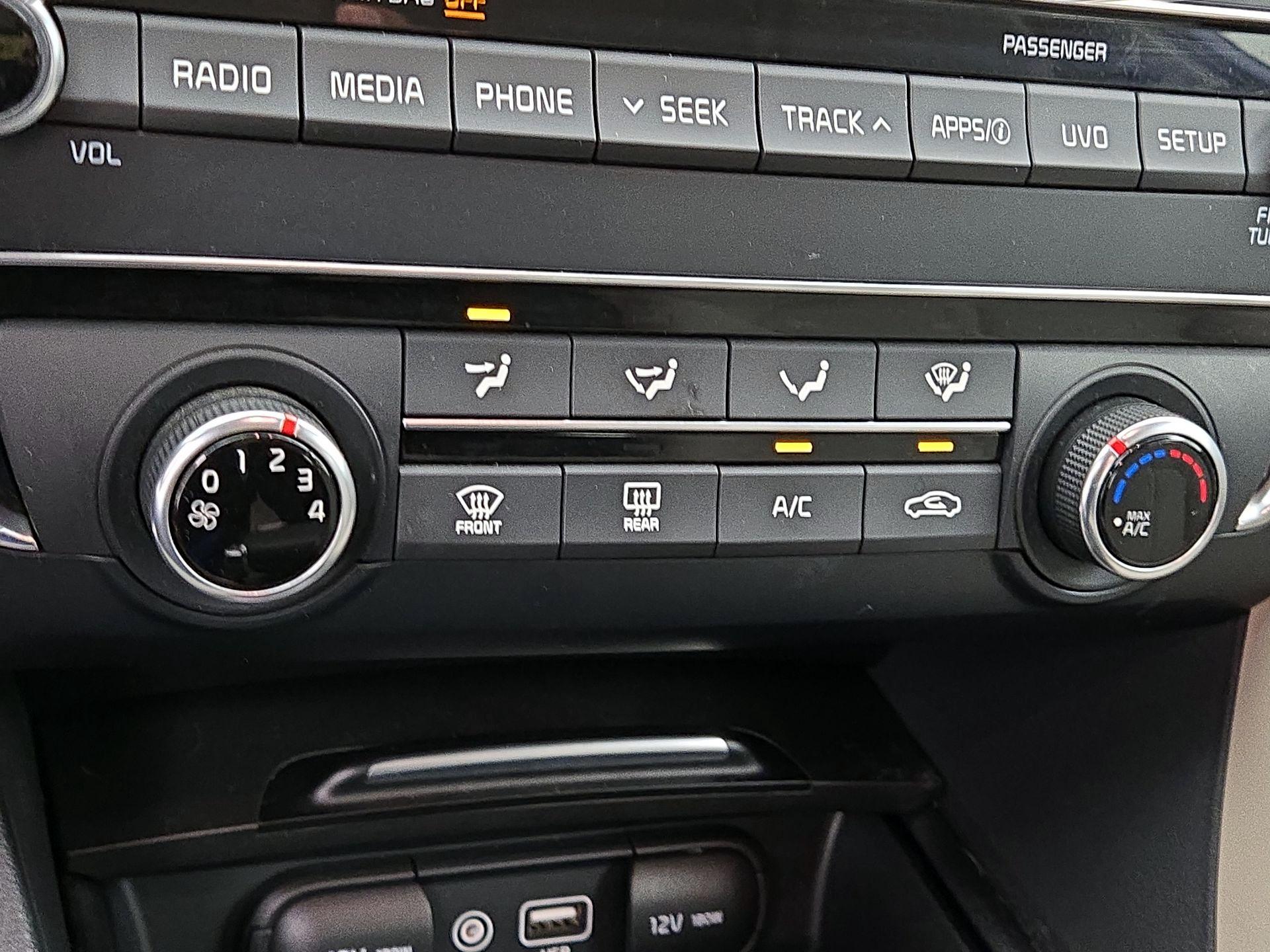 Thumbnail: 2018 Kia Optima - 16