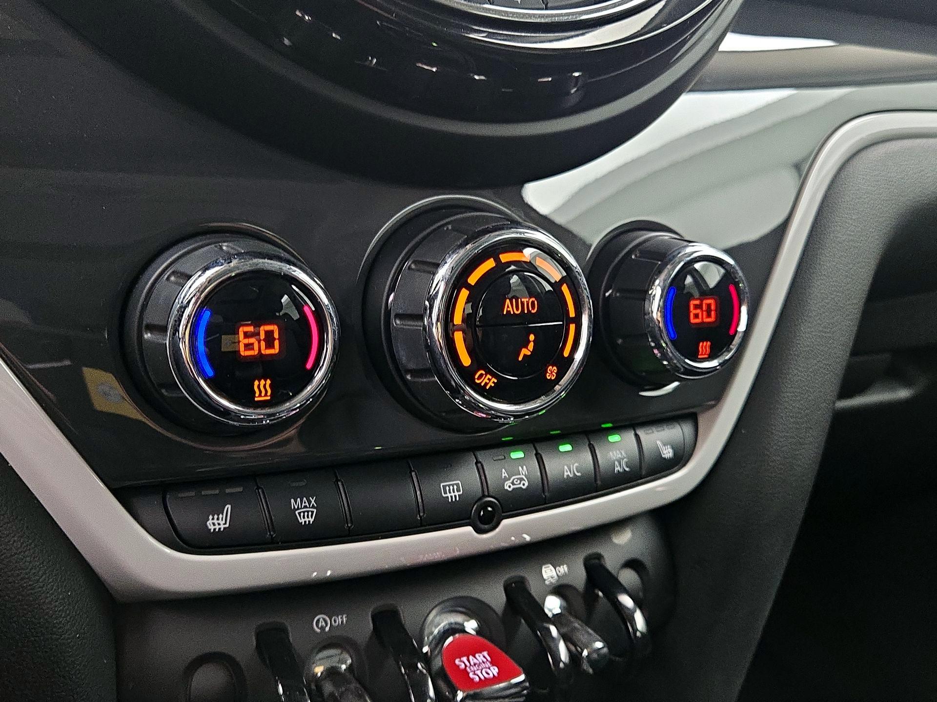 Thumbnail: 2017 MINI Cooper Countryman - 16