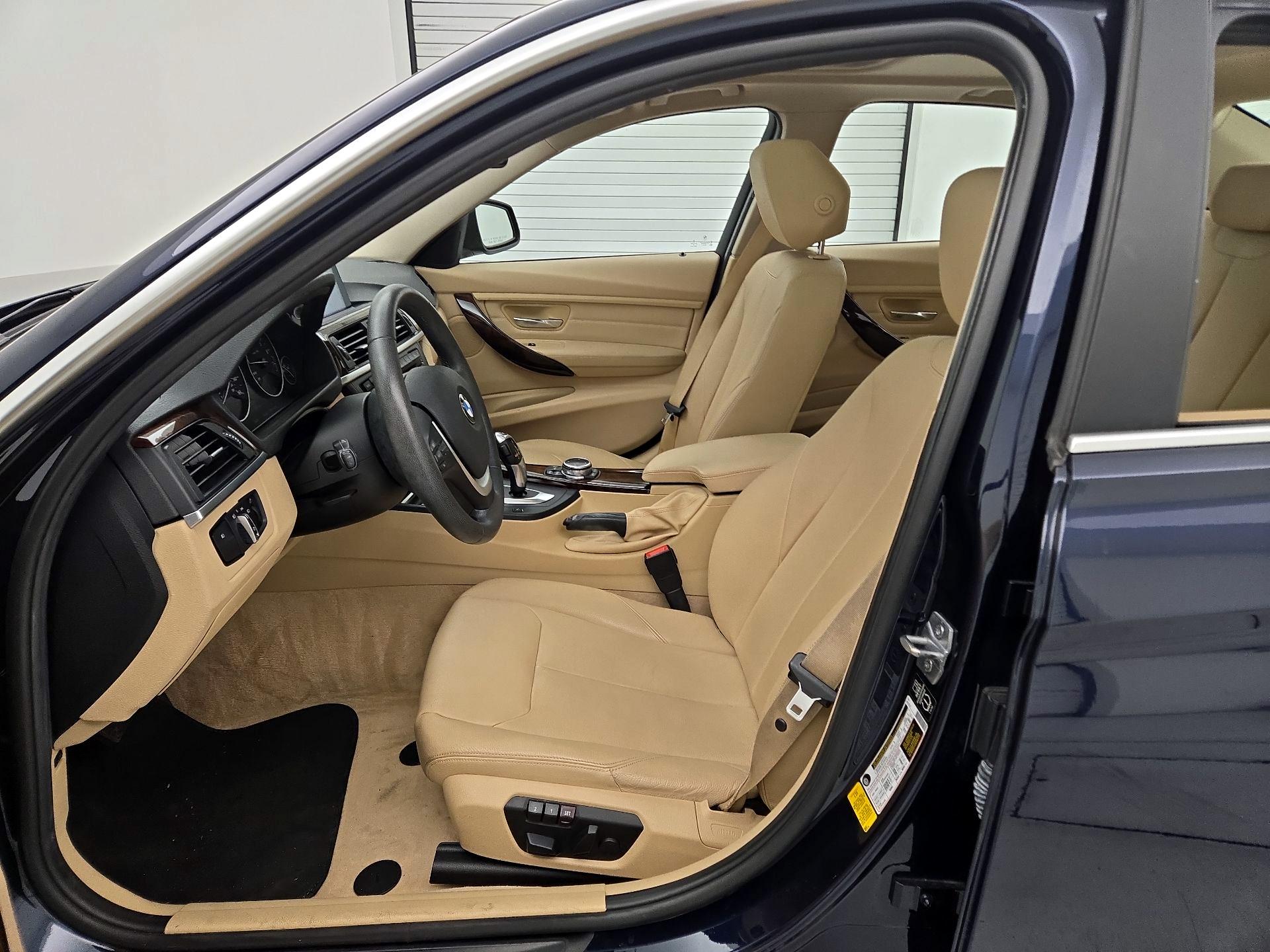 Thumbnail: 2015 BMW 3 Series - 11