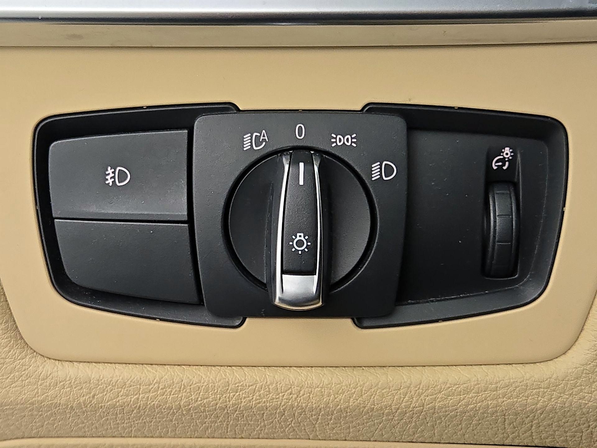 Thumbnail: 2015 BMW 3 Series - 13