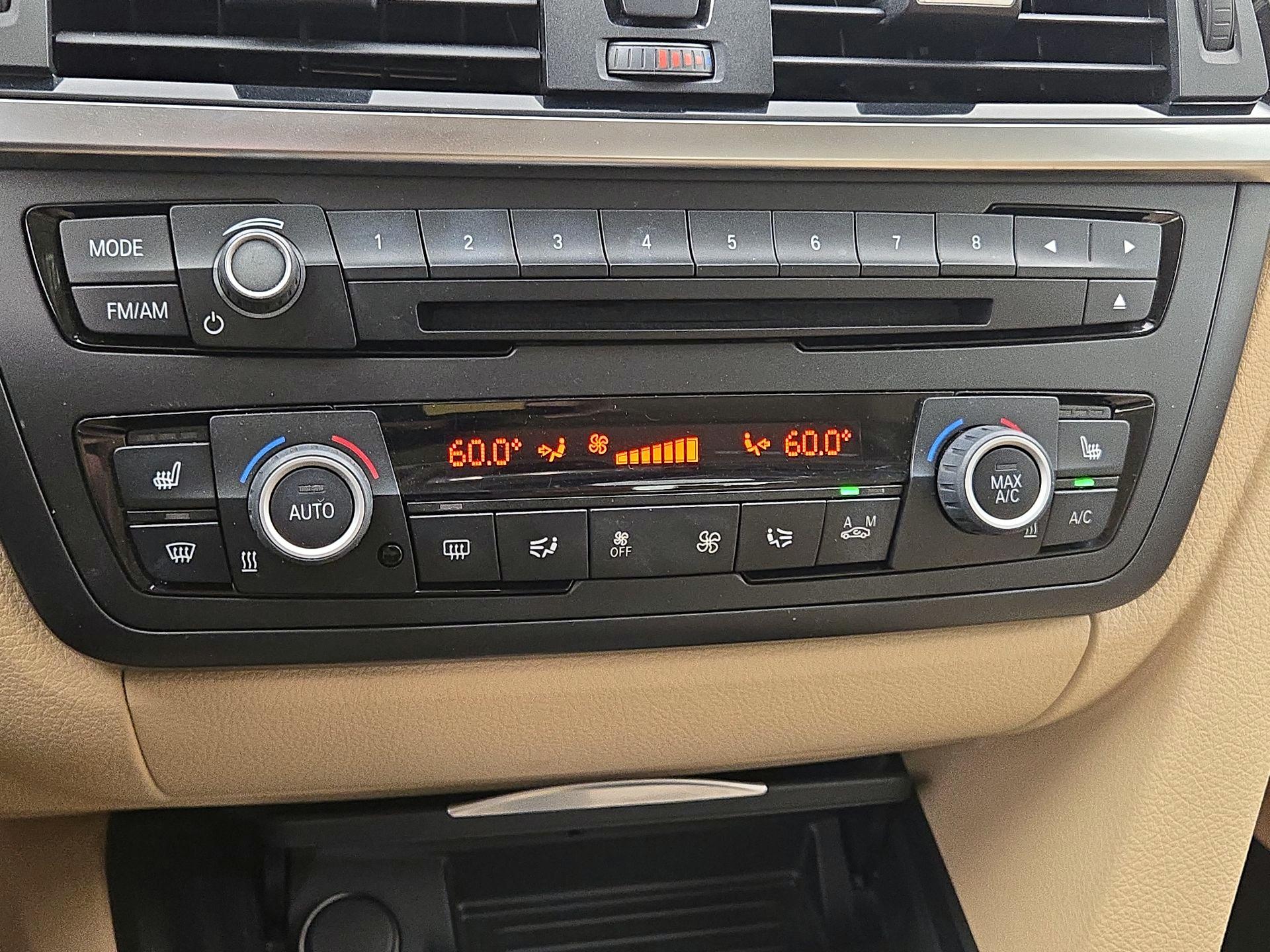 Thumbnail: 2015 BMW 3 Series - 17