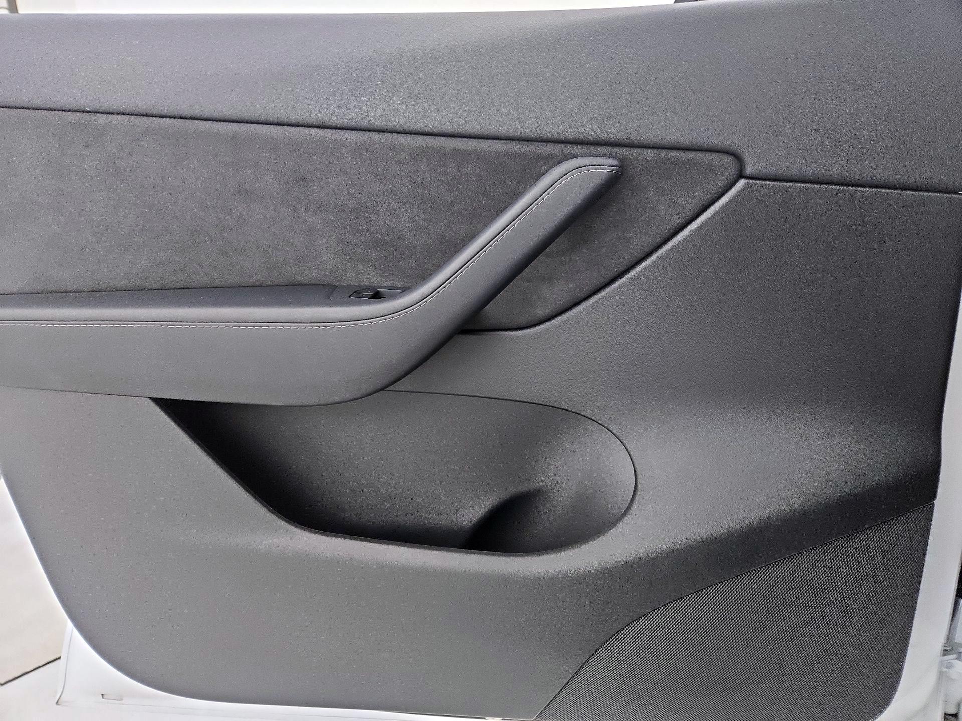 Thumbnail: 2021 Tesla Model Y - 12