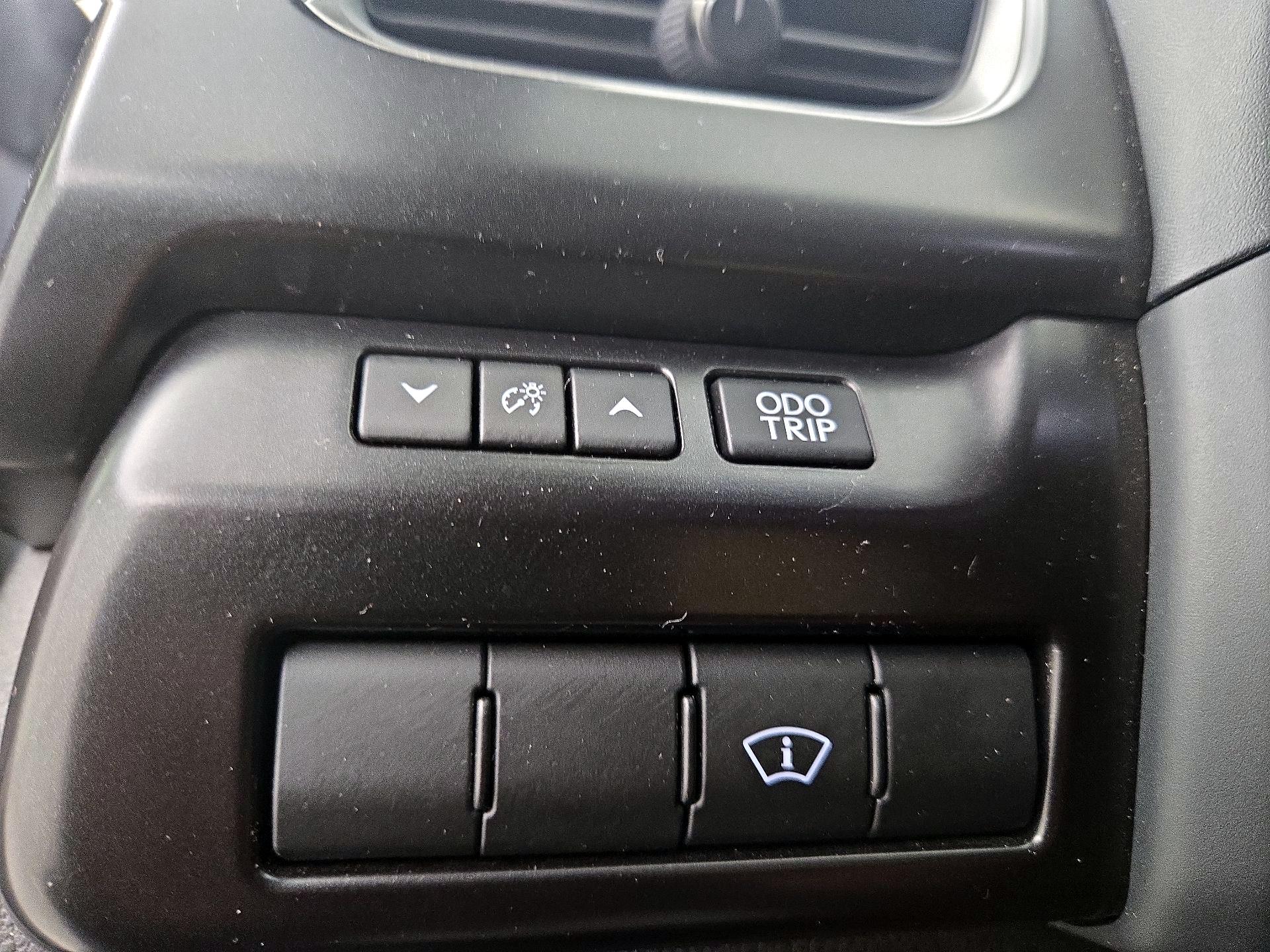 Thumbnail: 2023 Lexus UX - 13