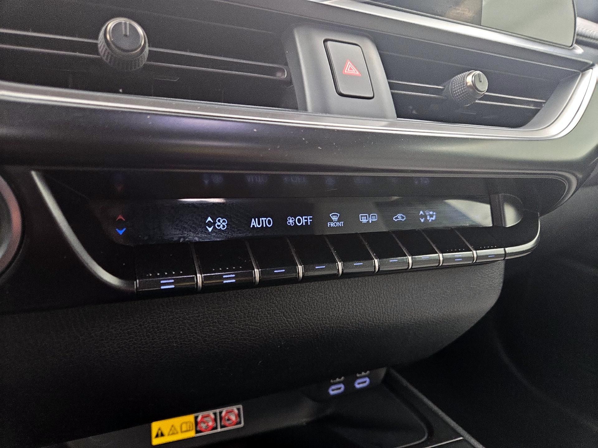 Thumbnail: 2023 Lexus UX - 16