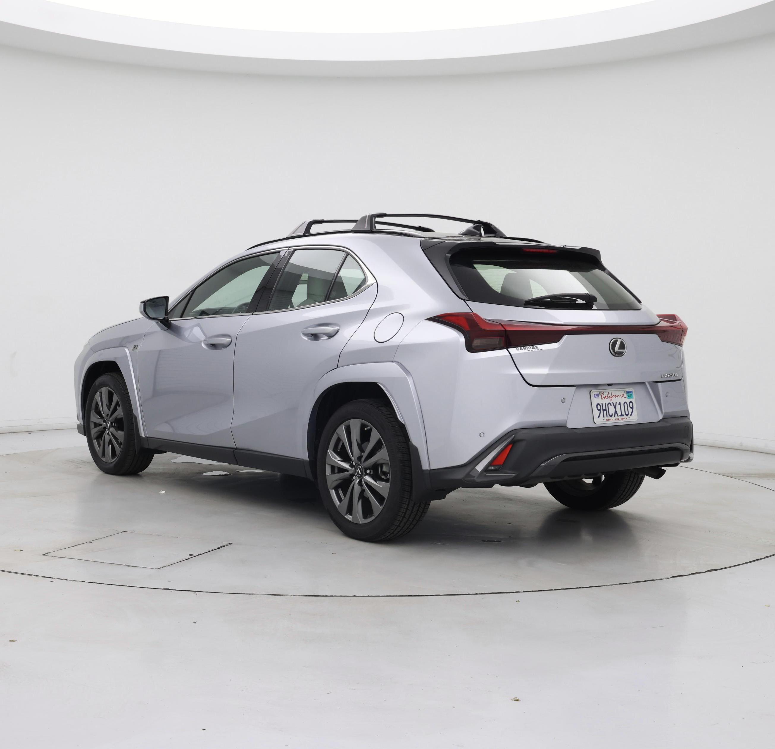 Thumbnail: 2023 Lexus UX - 2