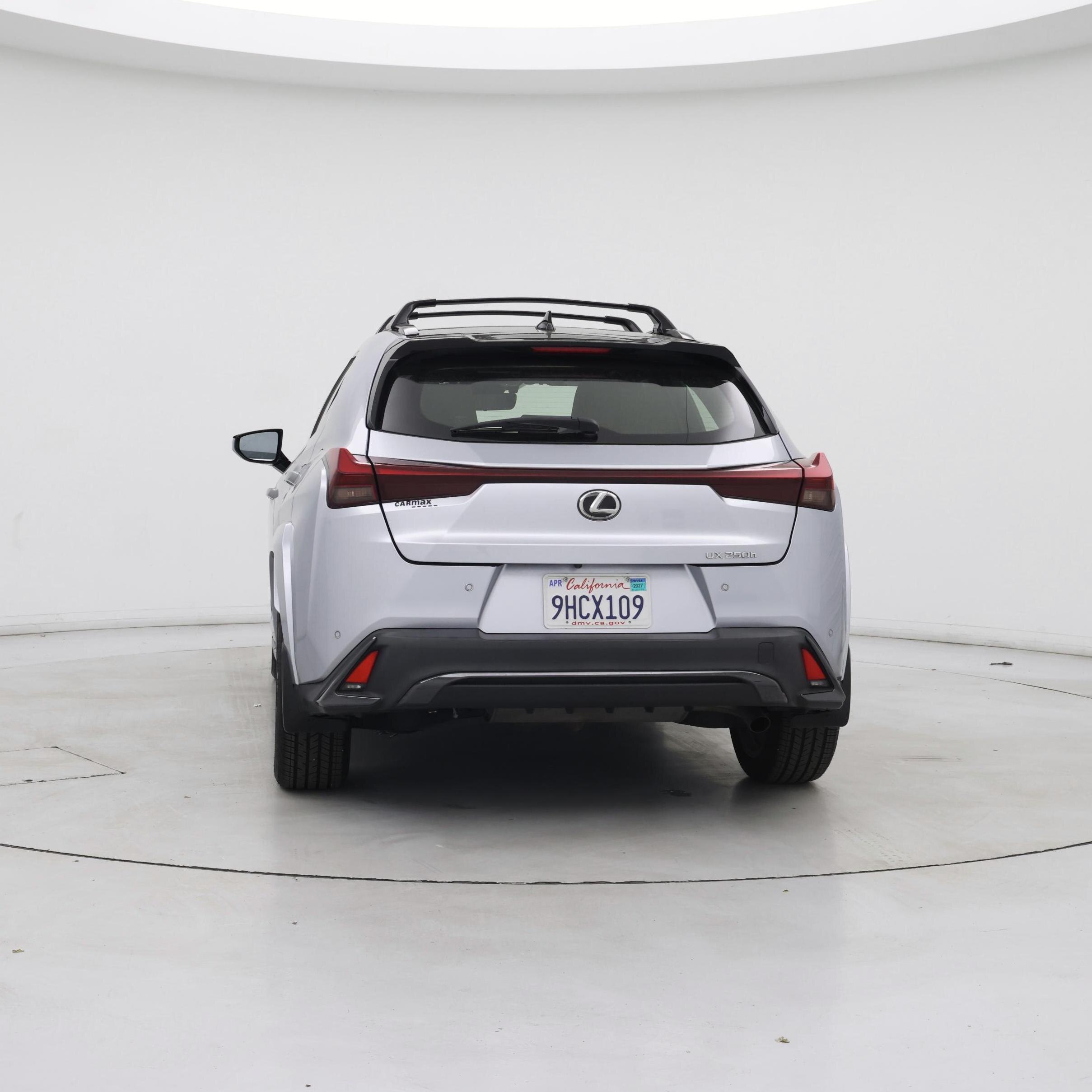 Thumbnail: 2023 Lexus UX - 6