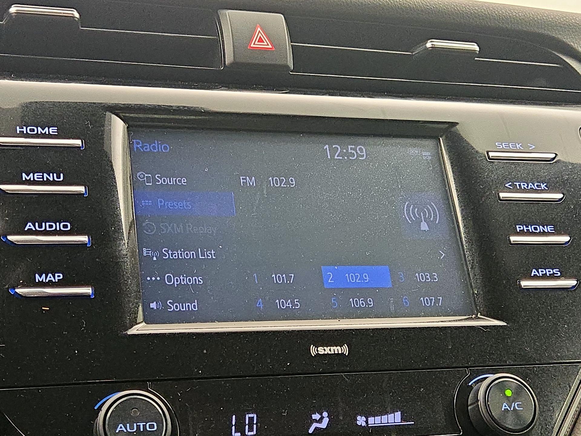 Thumbnail: 2020 Toyota Camry - 15