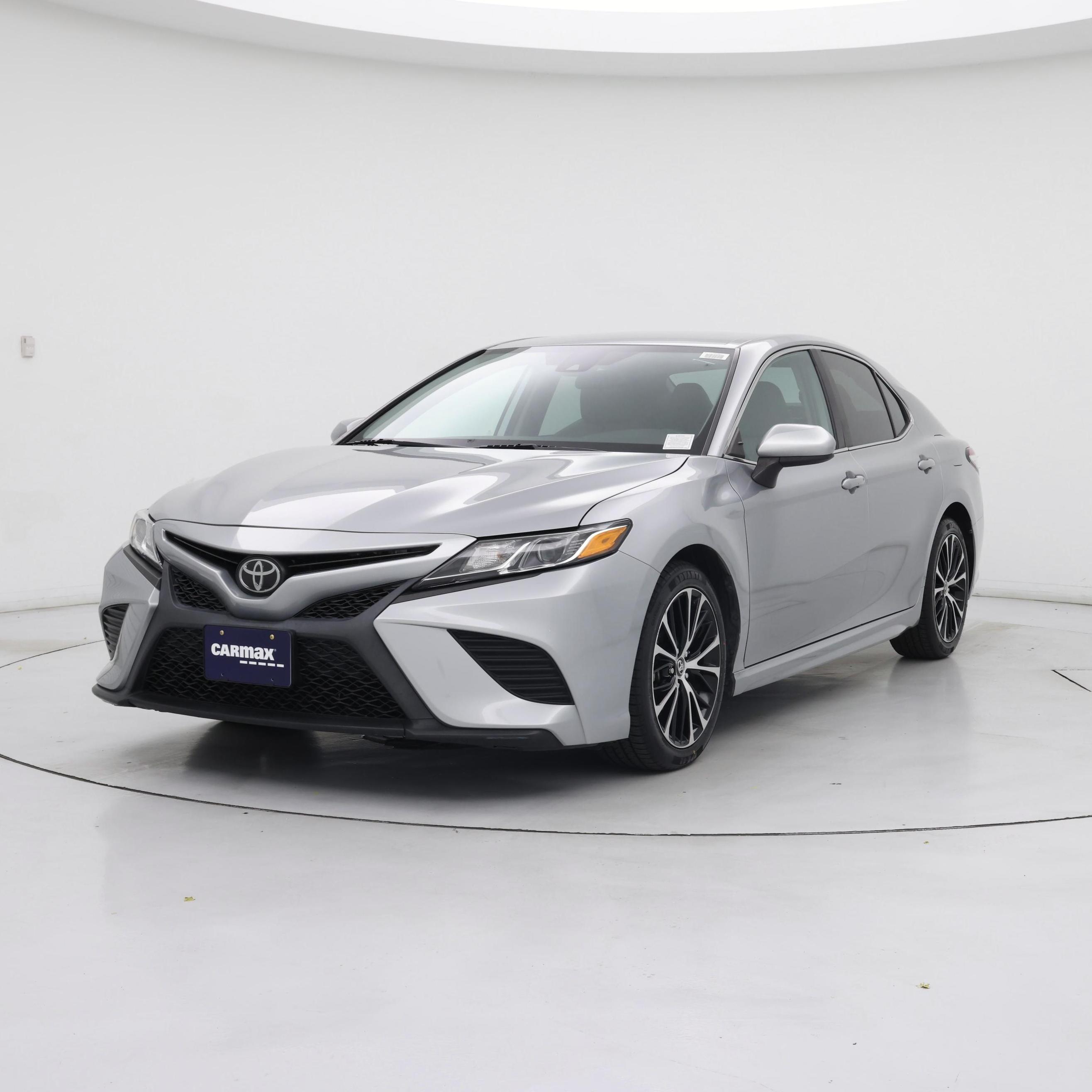 Thumbnail: 2020 Toyota Camry - 4