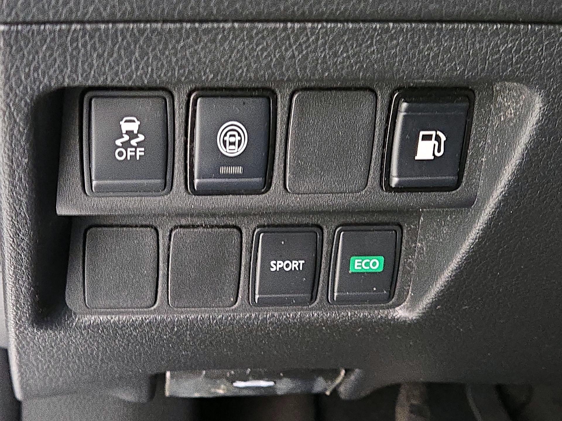 Thumbnail: 2019 Nissan Rogue - 13