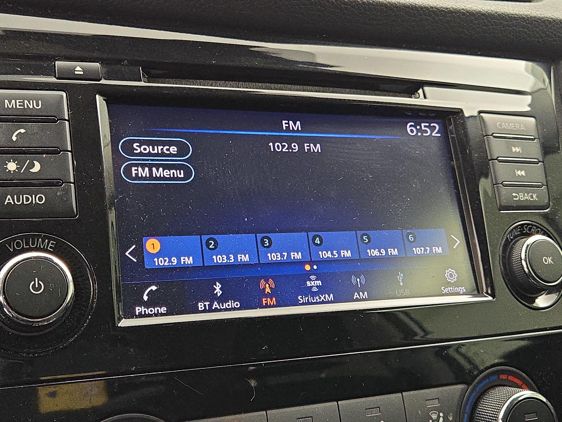 Thumbnail: 2019 Nissan Rogue - 15