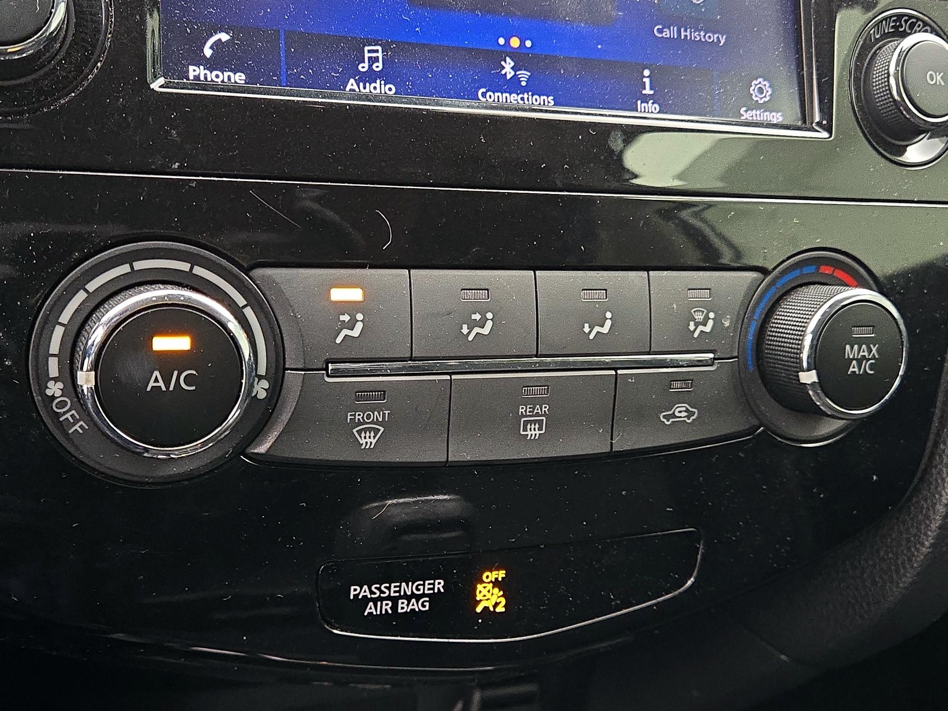 Thumbnail: 2019 Nissan Rogue - 16