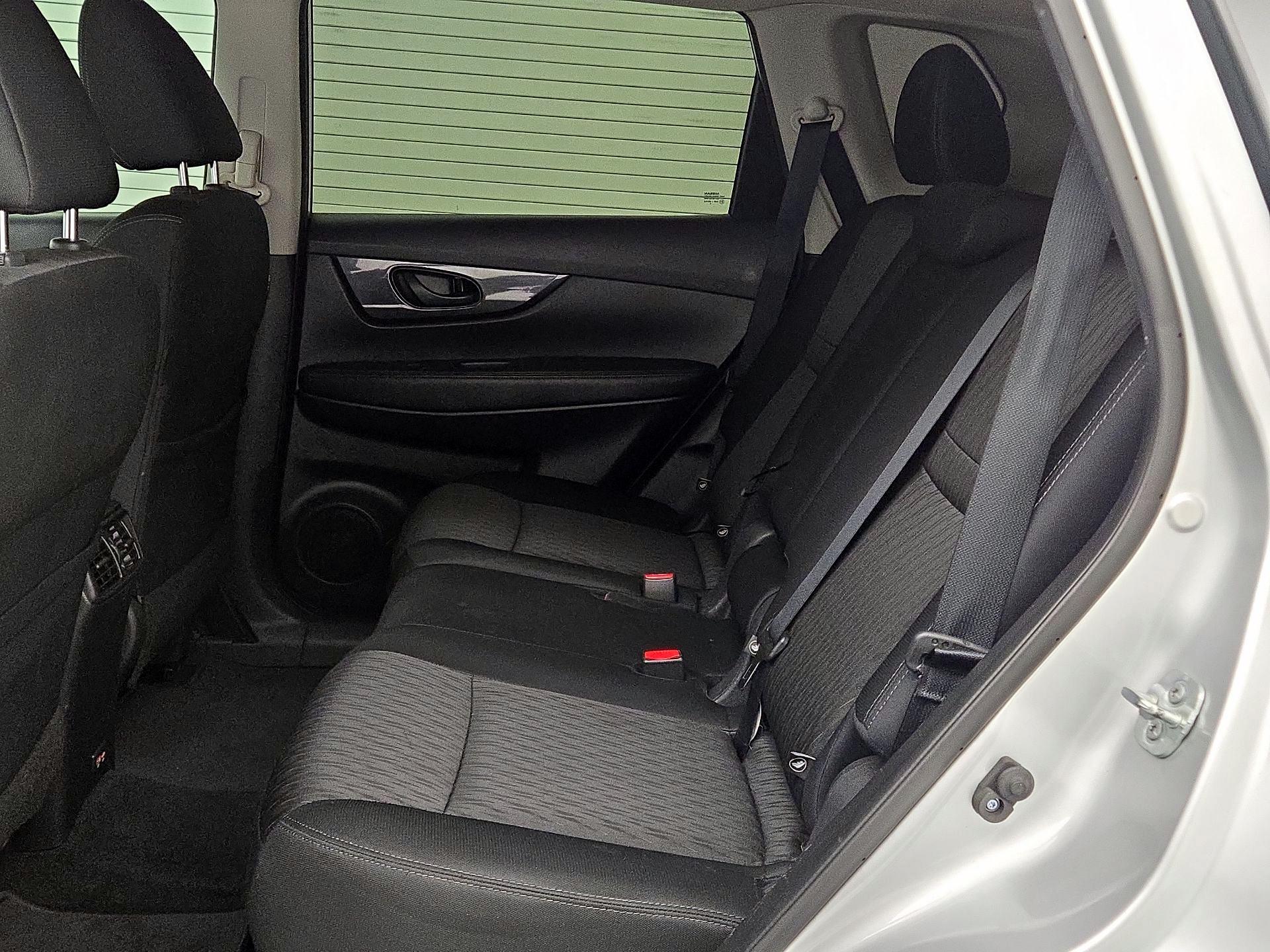 Thumbnail: 2019 Nissan Rogue - 19