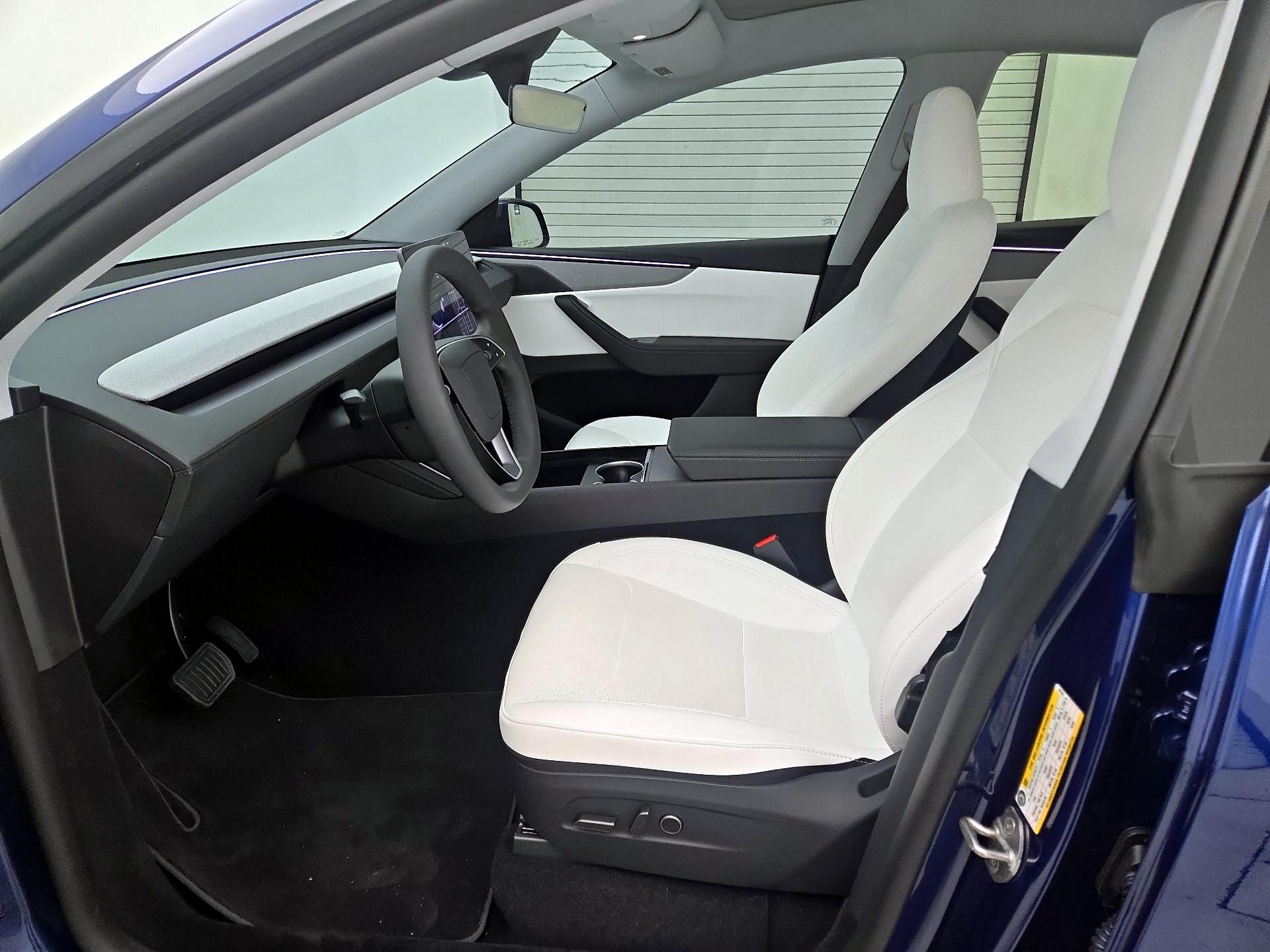 Thumbnail: 2026 Tesla Model Y - 11