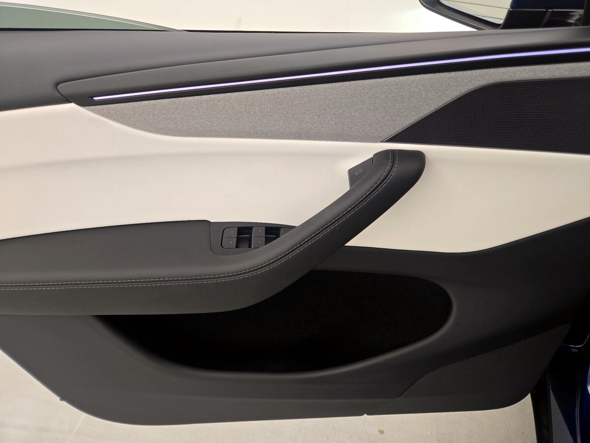 Thumbnail: 2026 Tesla Model Y - 12
