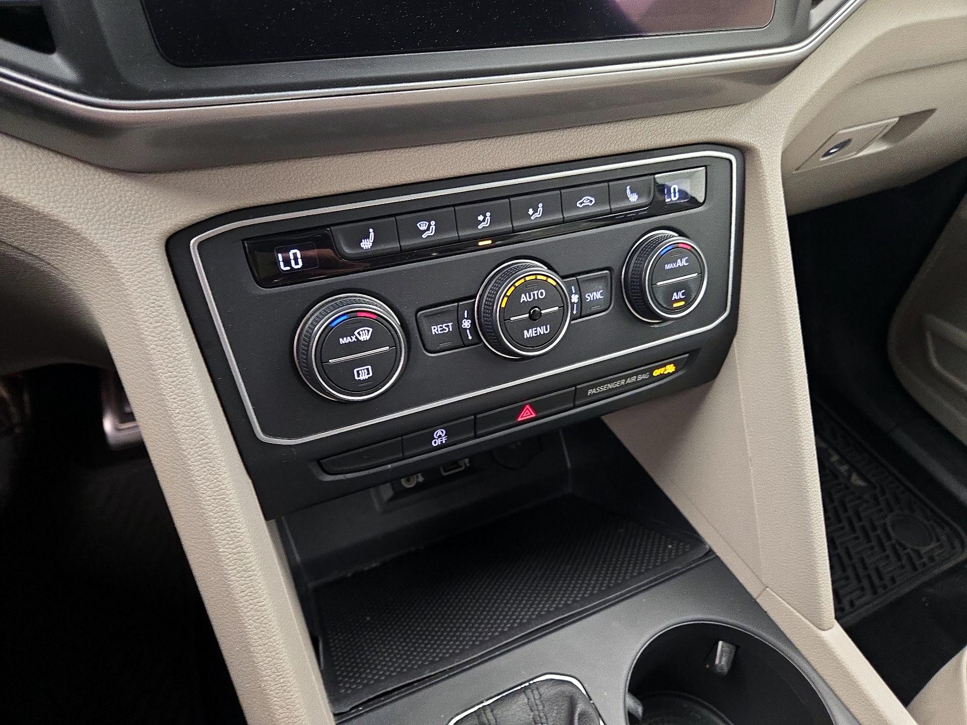 Thumbnail: 2019 Volkswagen Atlas - 16