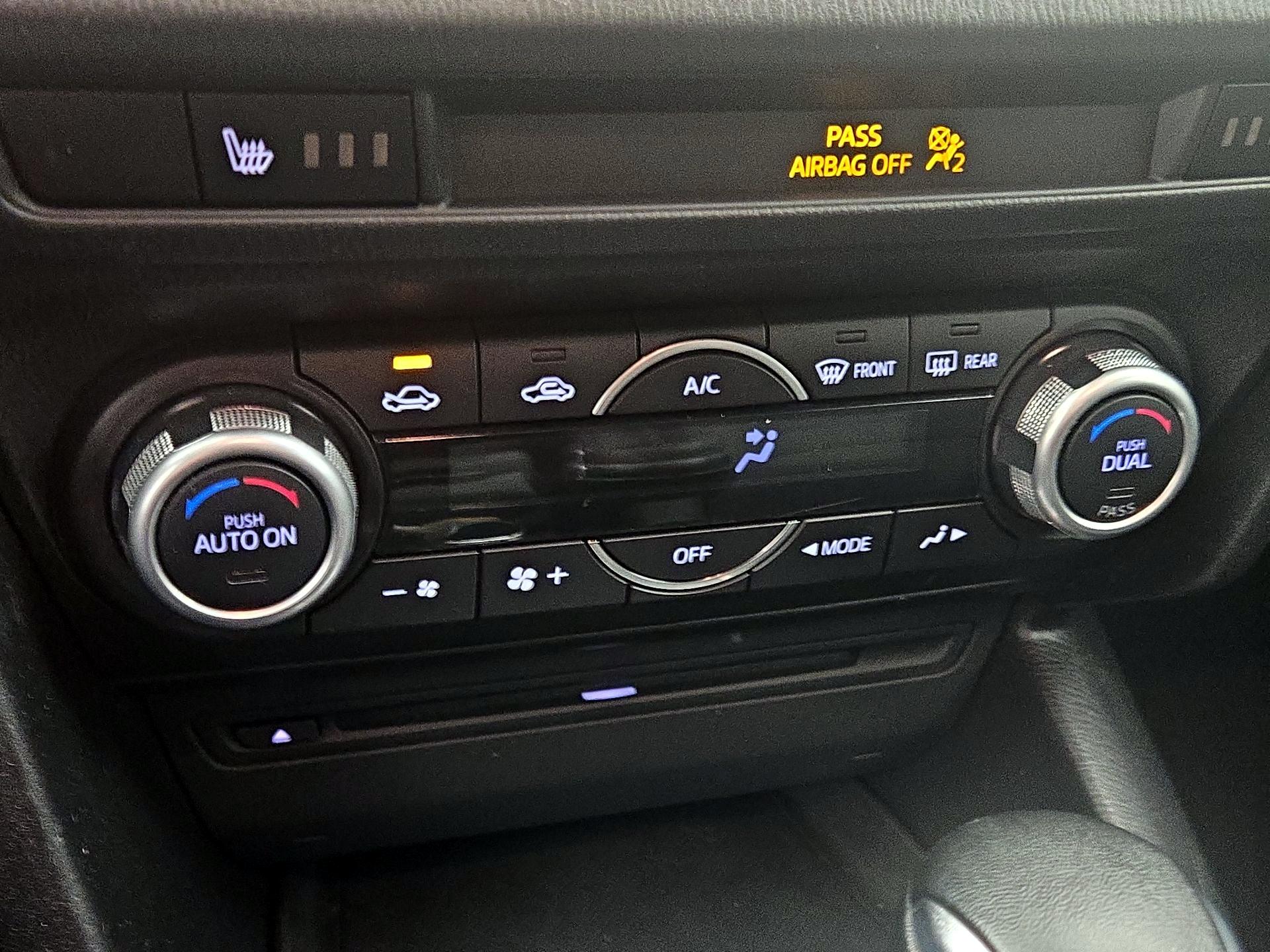 Thumbnail: 2015 Mazda Mazda3 - 17