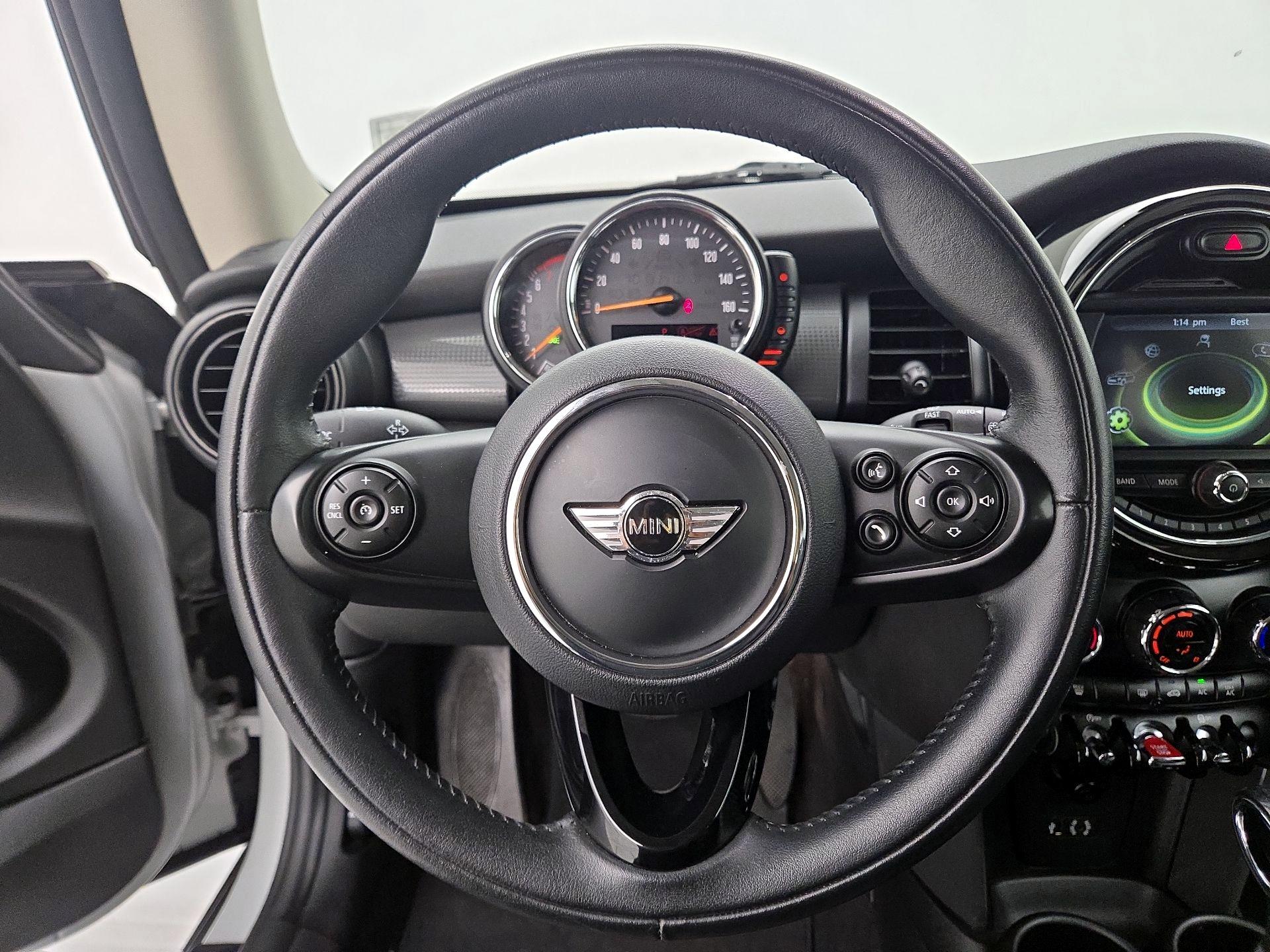 Thumbnail: 2017 MINI Cooper Hardtop - 10