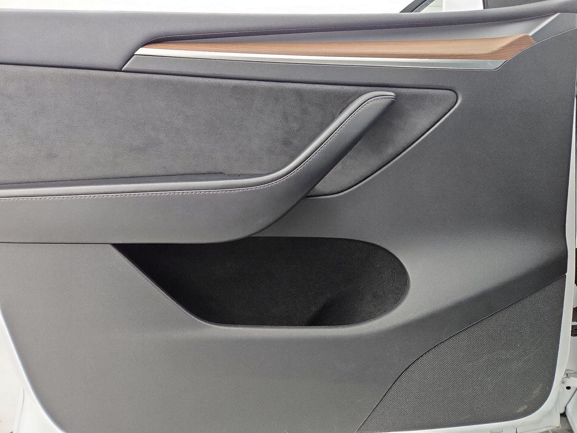 Thumbnail: 2023 Tesla Model Y - 12