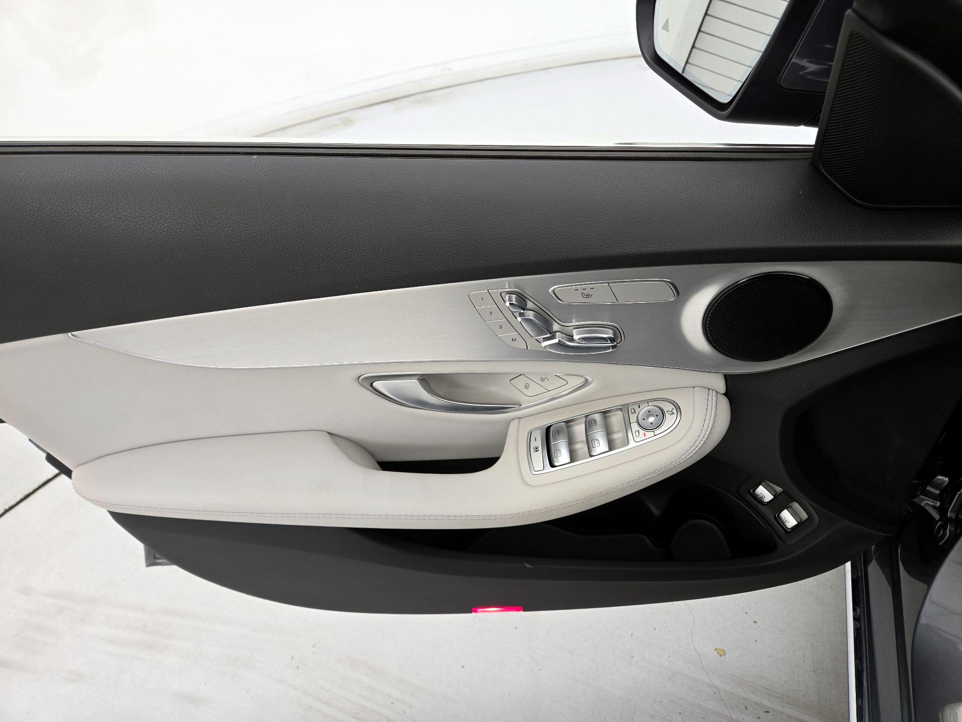 Thumbnail: 2018 Mercedes-Benz C-Class - 12