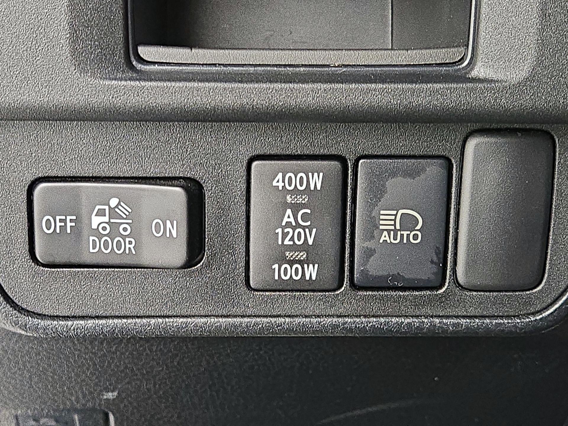 Thumbnail: 2019 Toyota Tacoma - 13