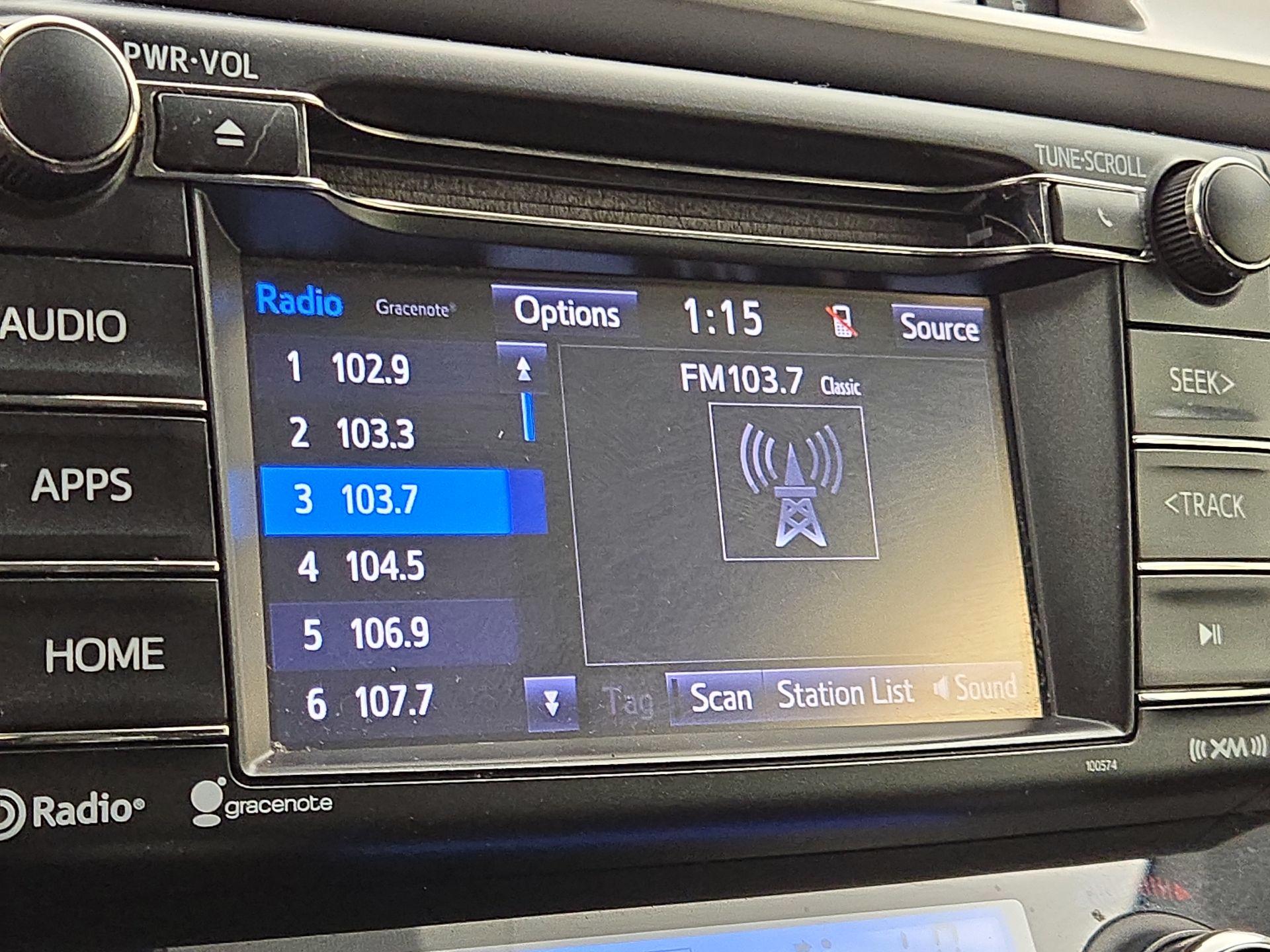 Thumbnail: 2017 Toyota RAV4 - 15