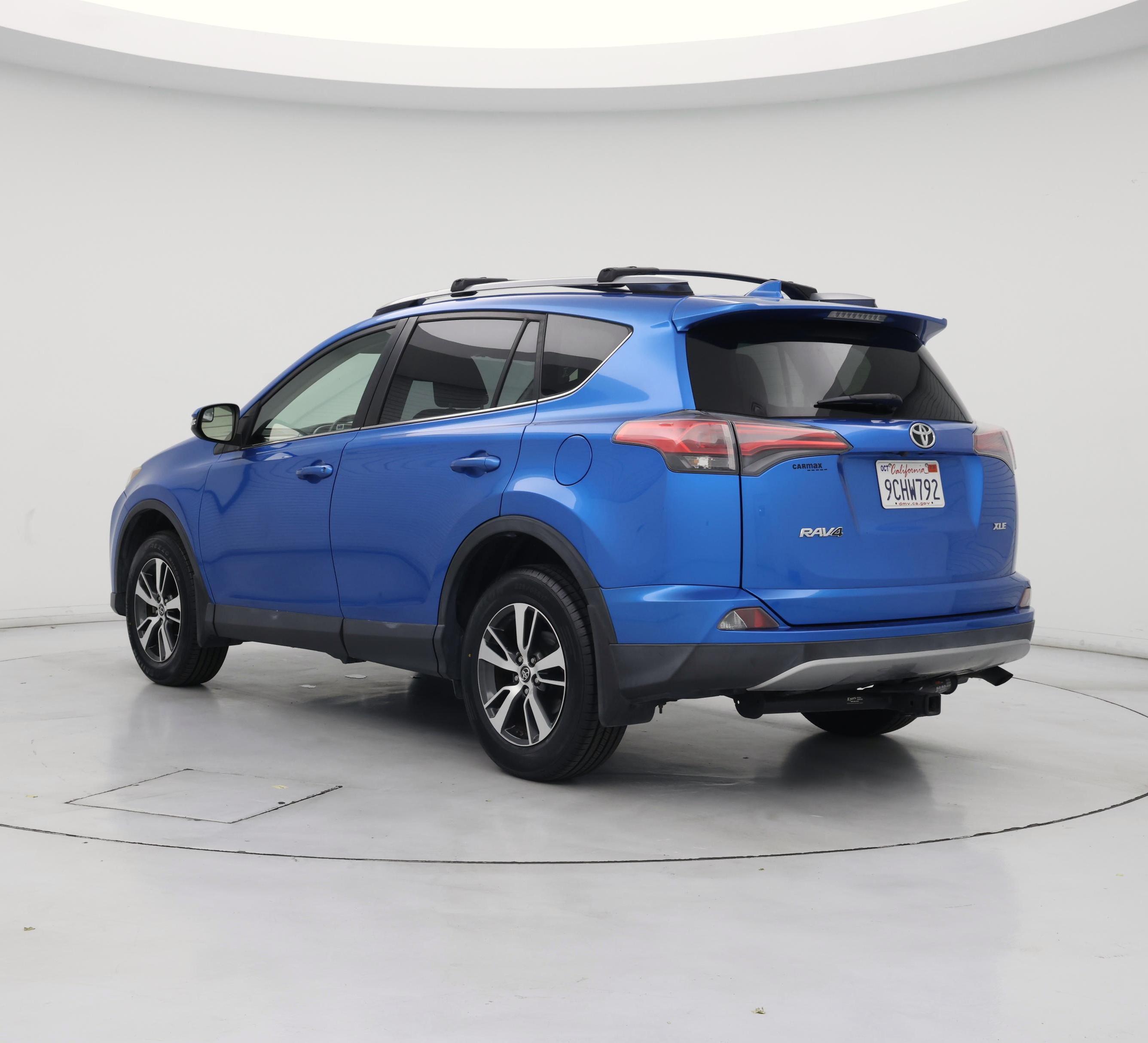 Thumbnail: 2017 Toyota RAV4 - 2