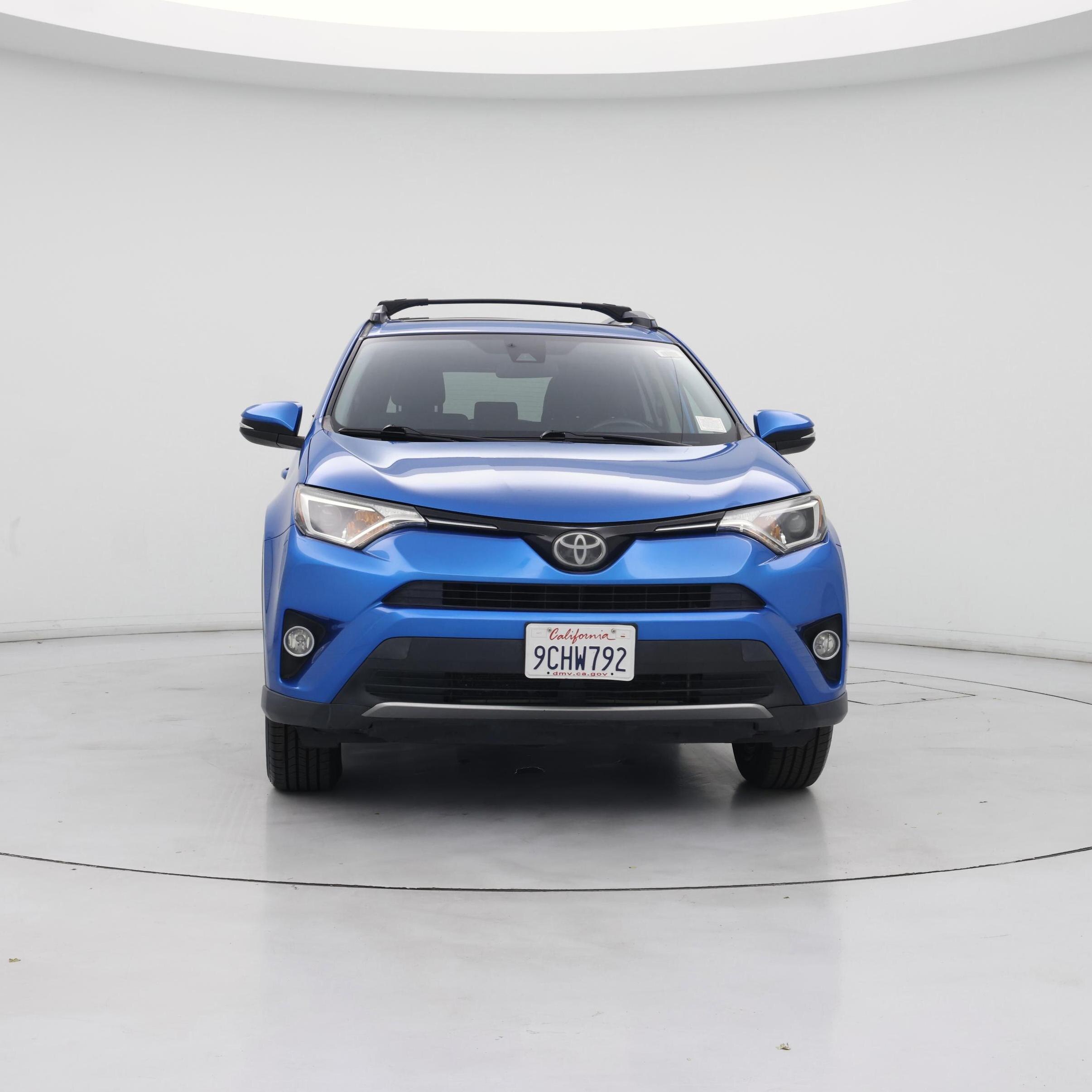 Thumbnail: 2017 Toyota RAV4 - 5